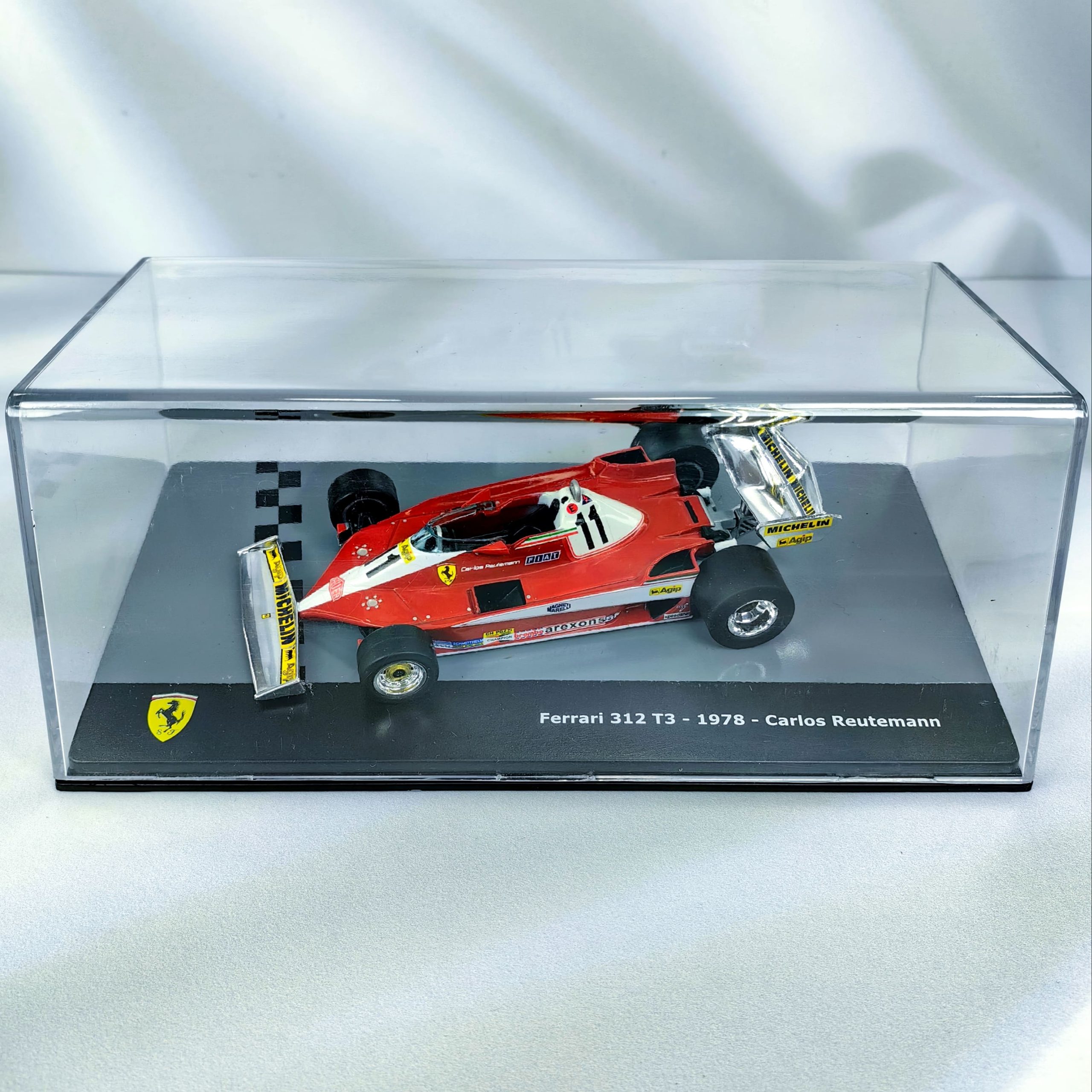 Ferrari 312 T3 1978 #11 Carlos Reutemann Caja Acrilica IXO 1:43