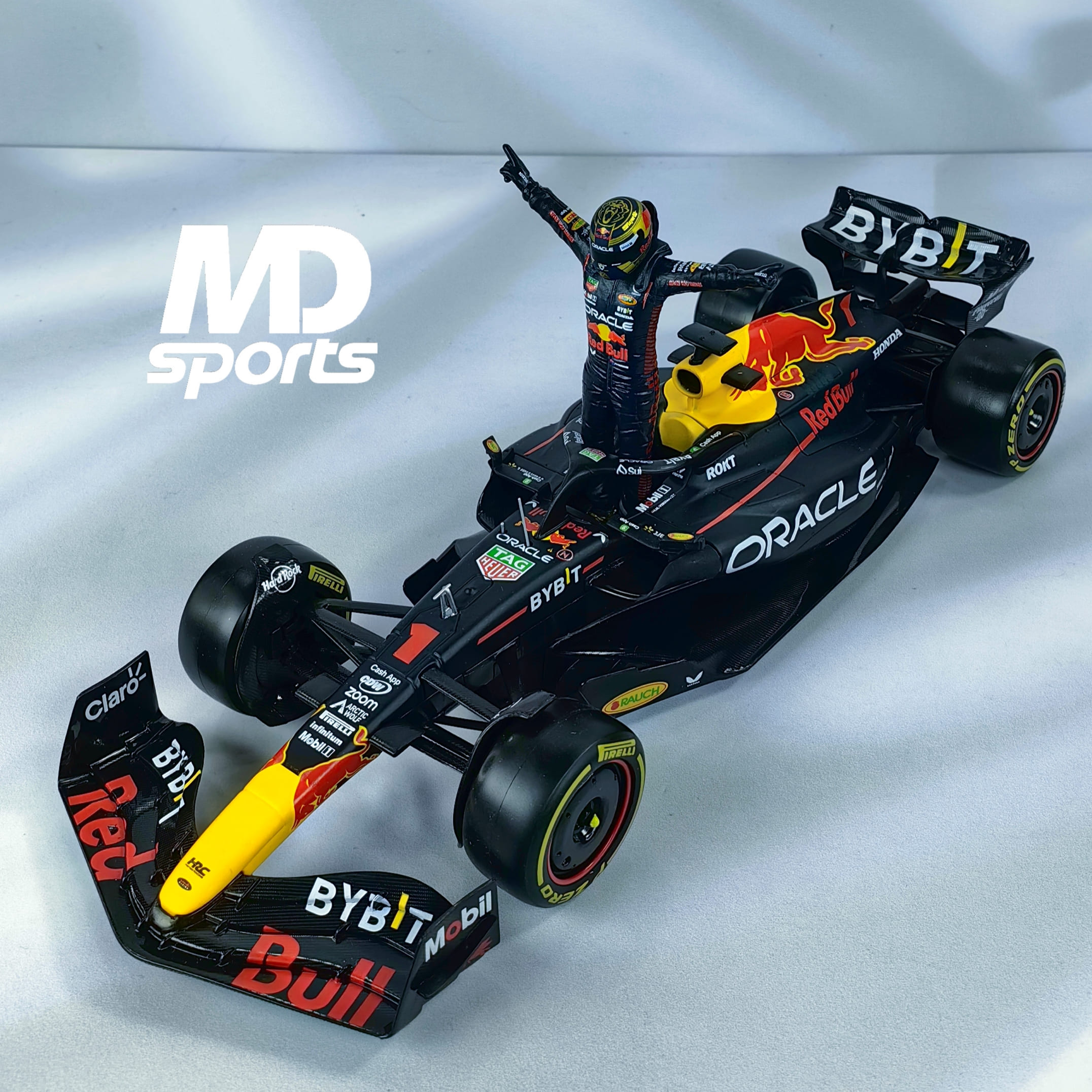 Redbull RB19 2023 #1 Max Verstappen Con Figura Burago 1:24