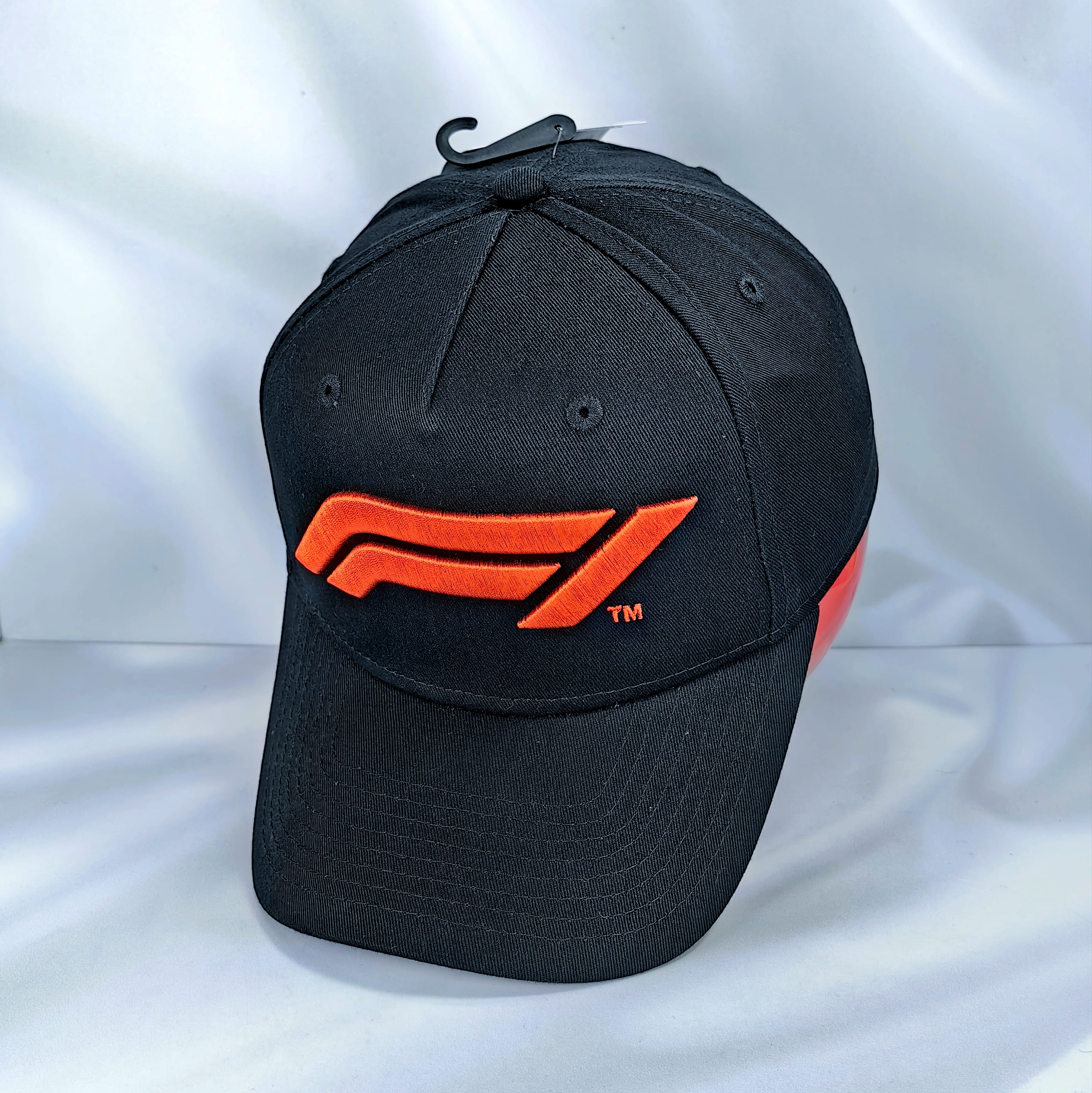 Gorro Oficial Formula 1 Logotipo Bordado F1 3D Negro