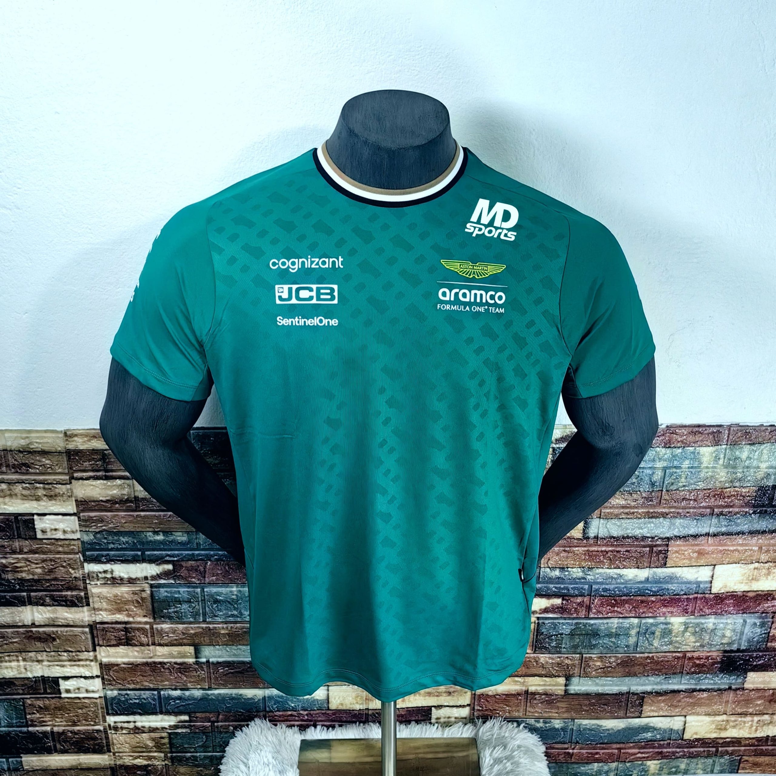 Polera BOSS Oficial Fernando Alonso Aston Martin F1 Team 2024 Verde