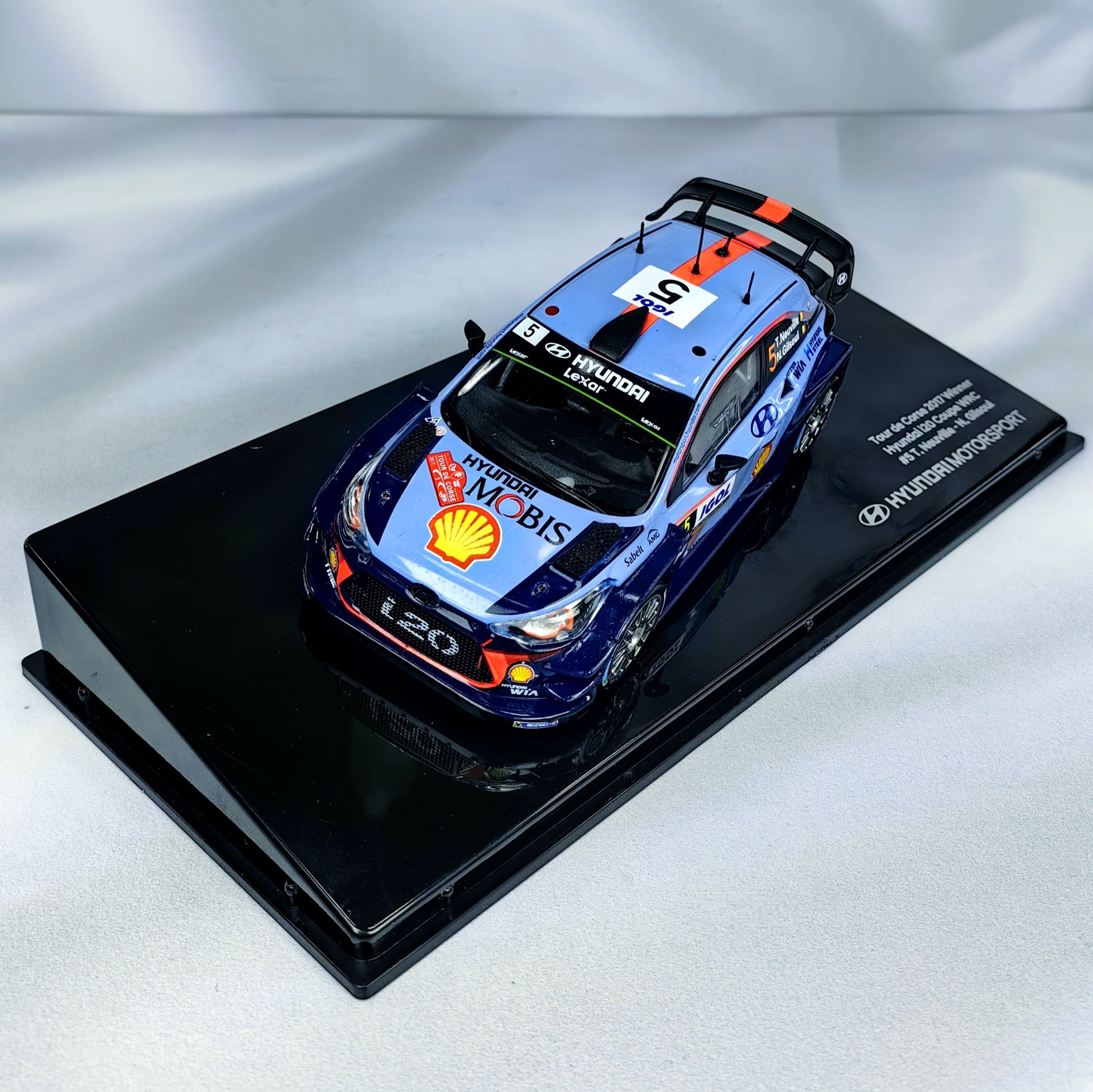 Hyundai i20 WRC Rally 2017 #5 T. Neuville IXO Models 1:43