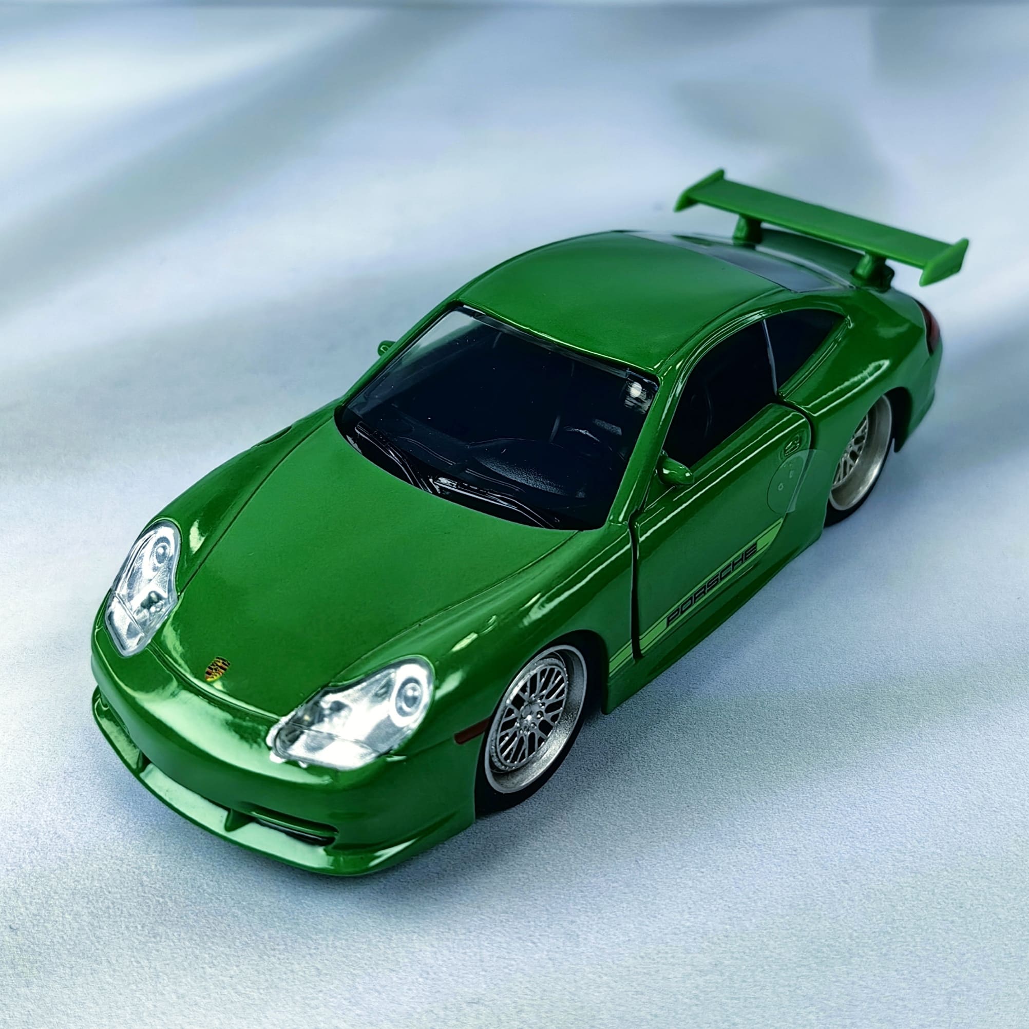 Auto Colección Pink Slips Porsche 911 GT3 Verde Jada 1:32