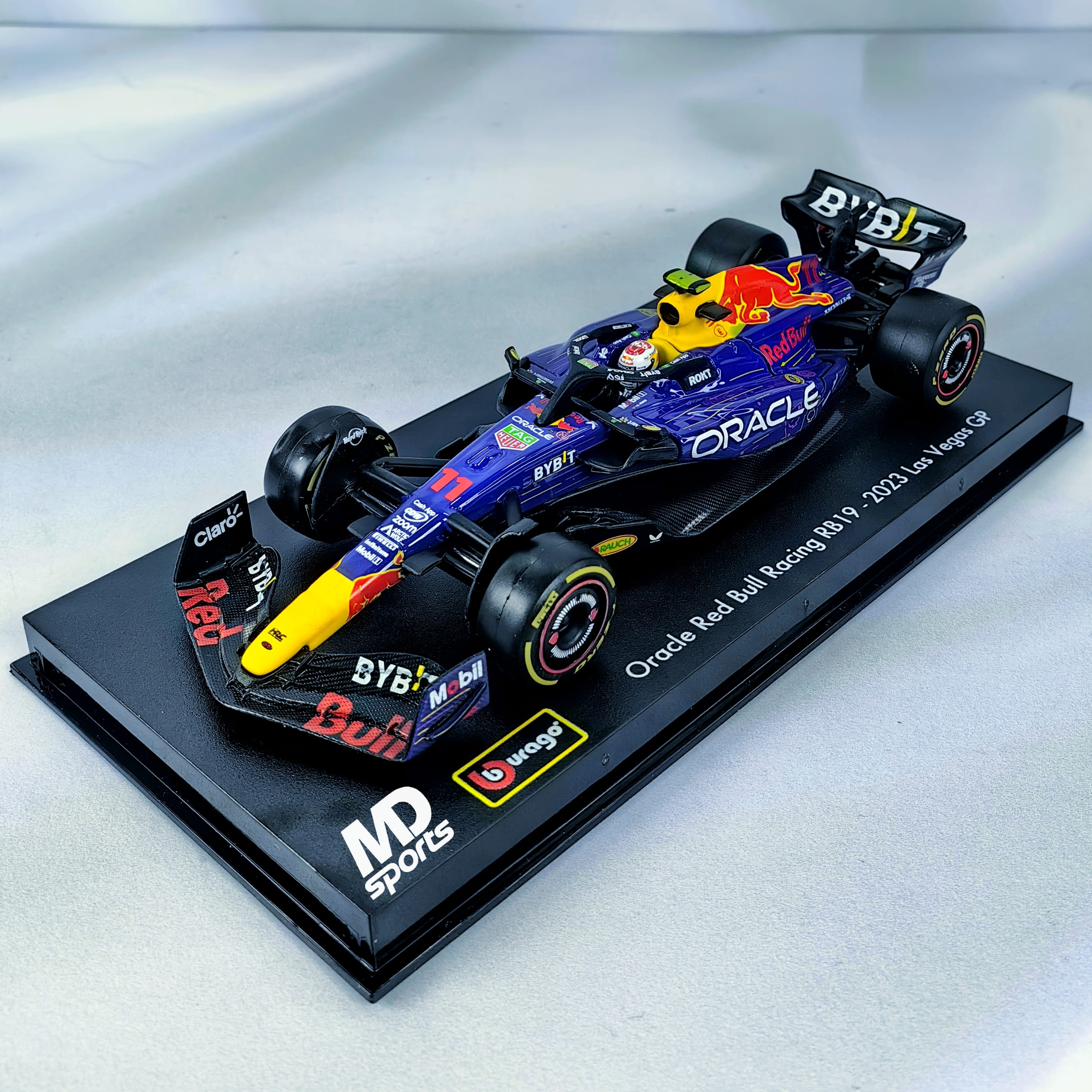 RedBull RB19 GP Las Vegas 2023 #11 Checo Perez Caja Acrilica Burago 1:43