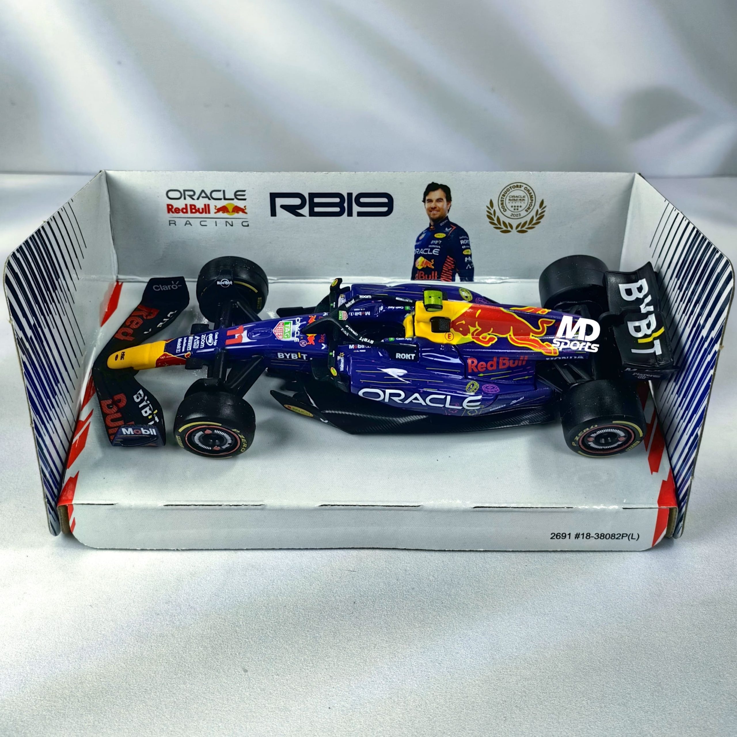 RedBull RB19 Las Vegas GP 2023 #11 Checo Perez Caja Normal Burago 1:43 - Imagen 3