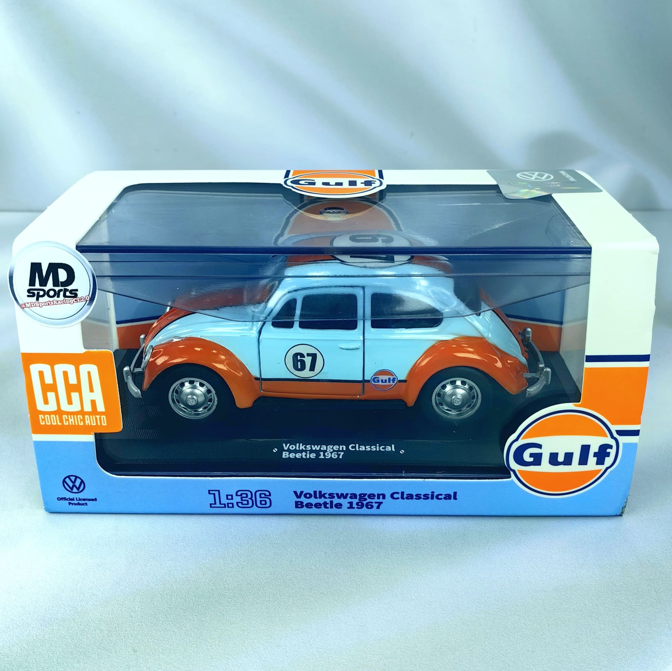 Volkswagen Beetie 1967 Colección Gulf Caja Acrilica 1:36