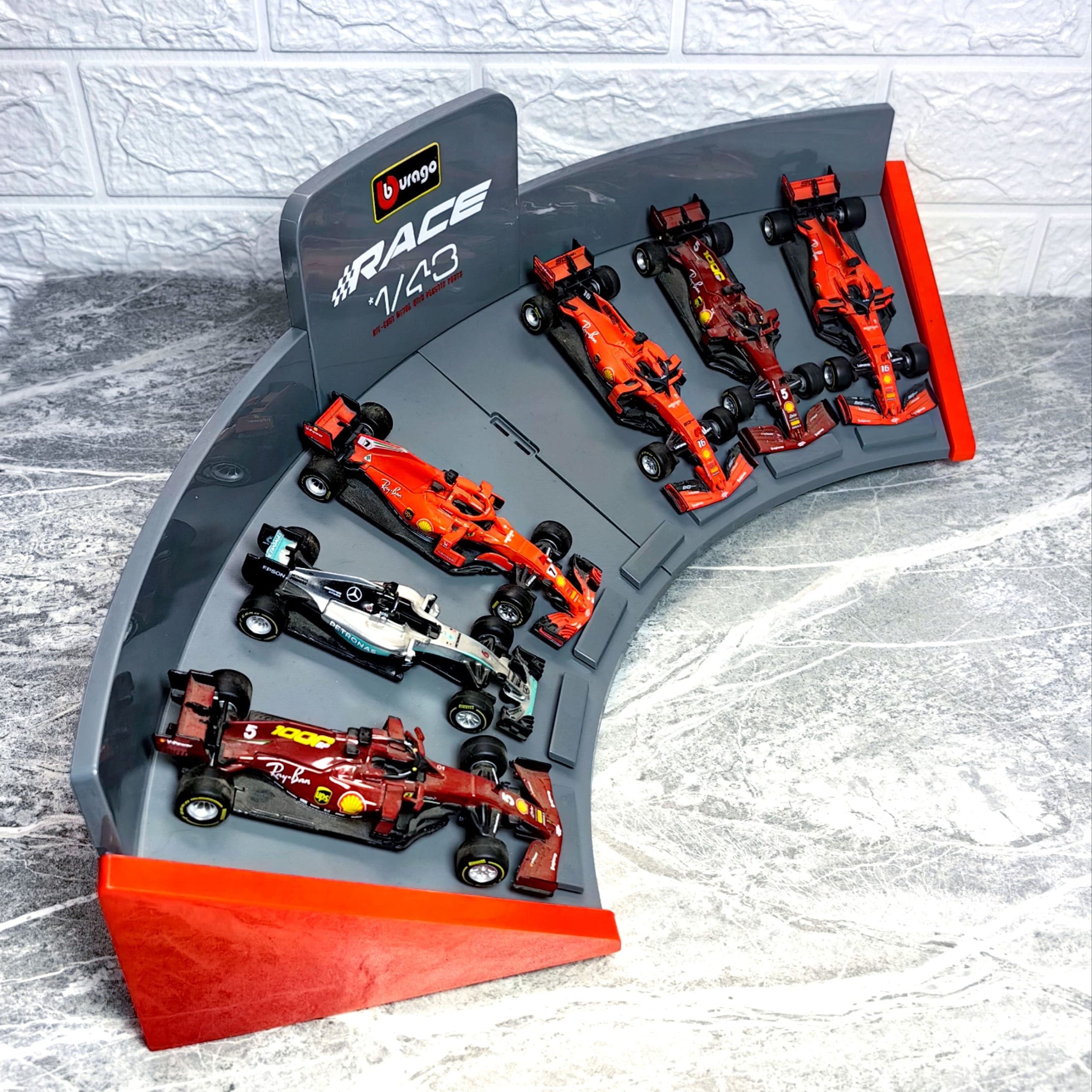 Base Exhibidor De Autos Formula 1 A Escala Burago 1:43