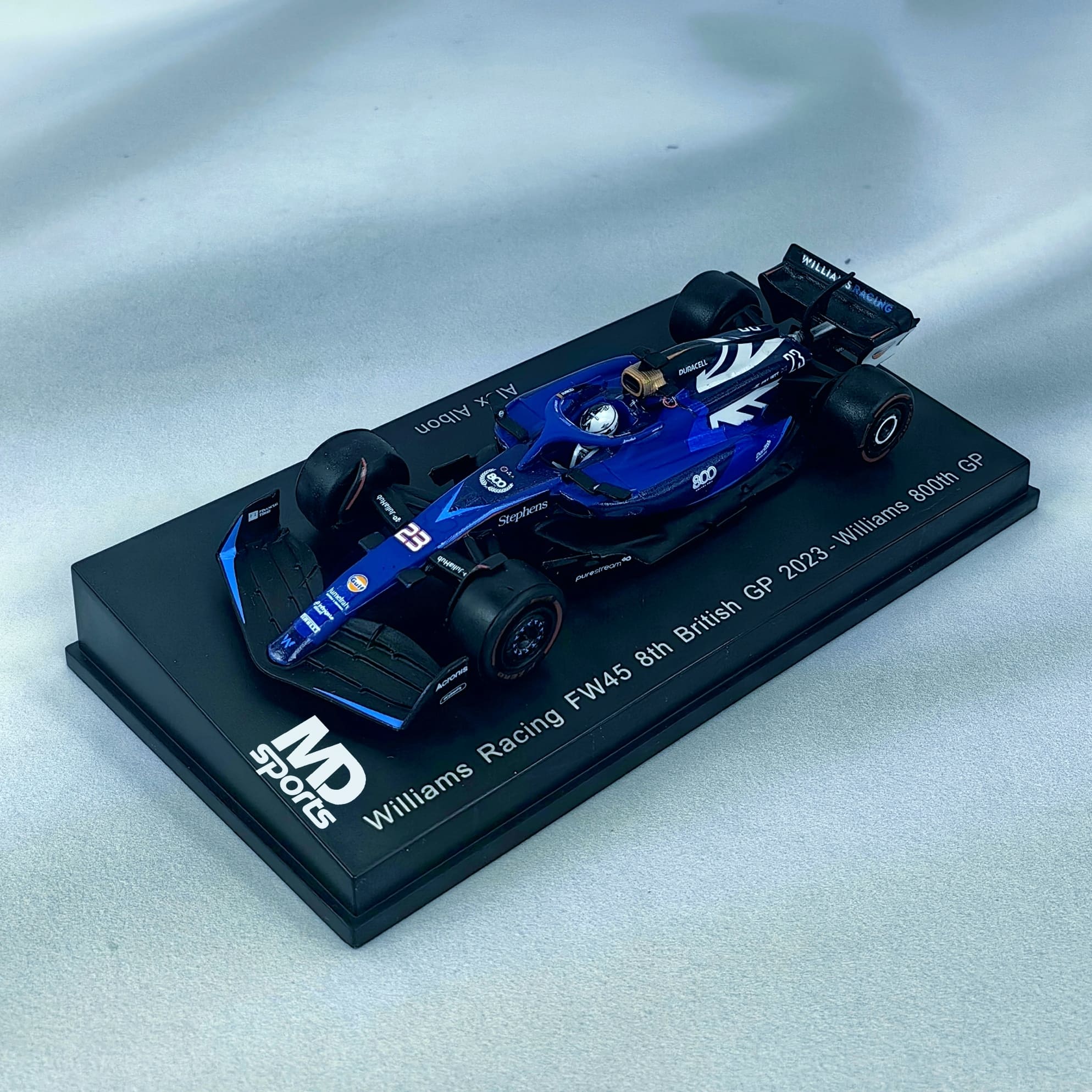 Williams Racing FW45 Silverstone 2023 #23 Alex Albon Caja Acrilica Spark 1:64