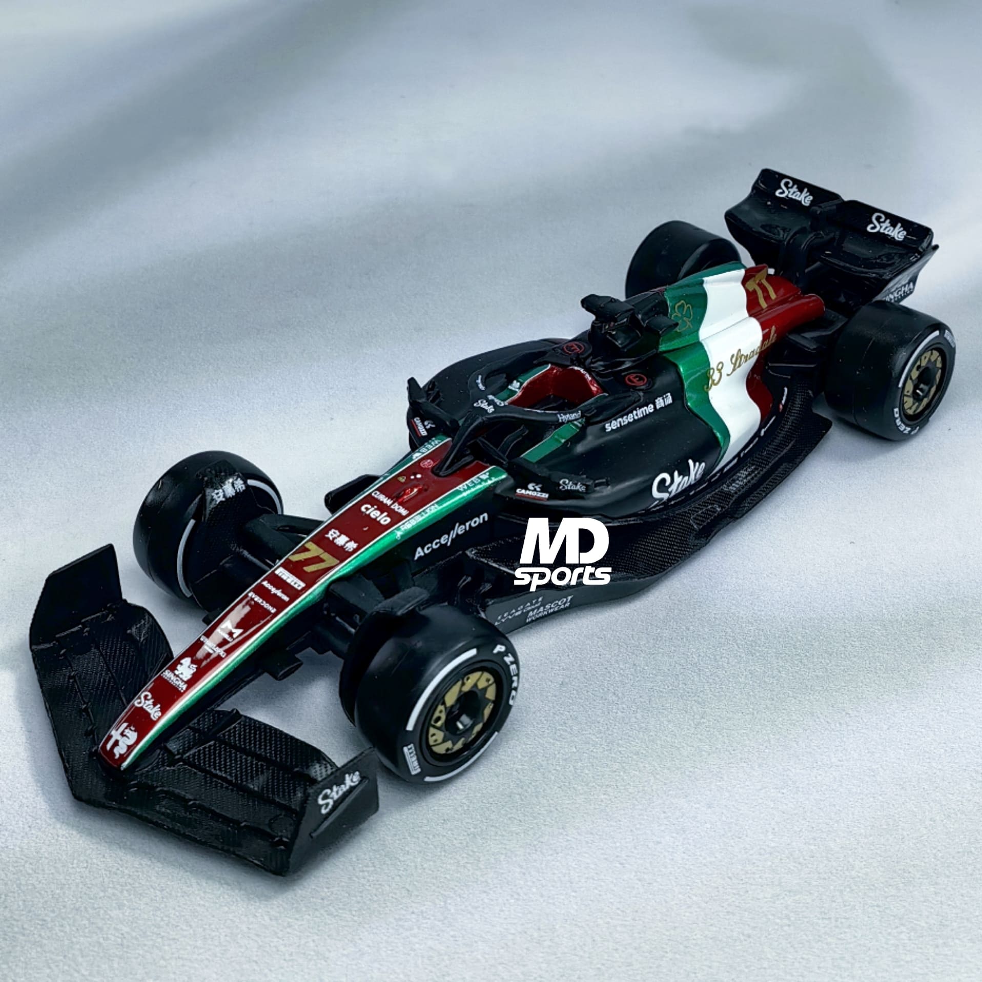 Alfa Romeo C43 GP Monza 2023 #77 Valteri Bottas Caja Normal Burago 1:43 - Imagen 4