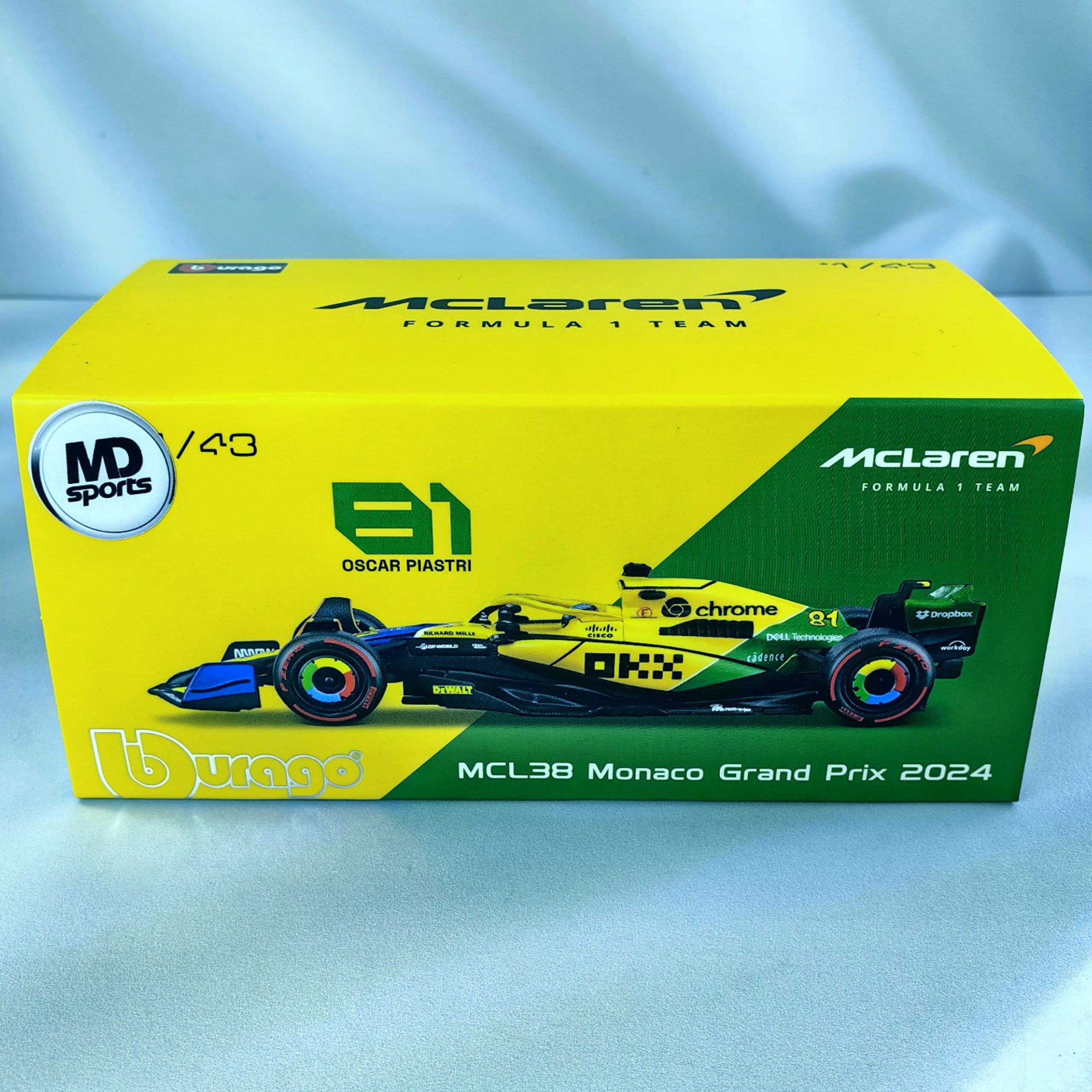 Mclaren MCL38 GP Monaco 2024 Senna Livery #81 Oscar Piastri Caja Acrilica Burago 1:43