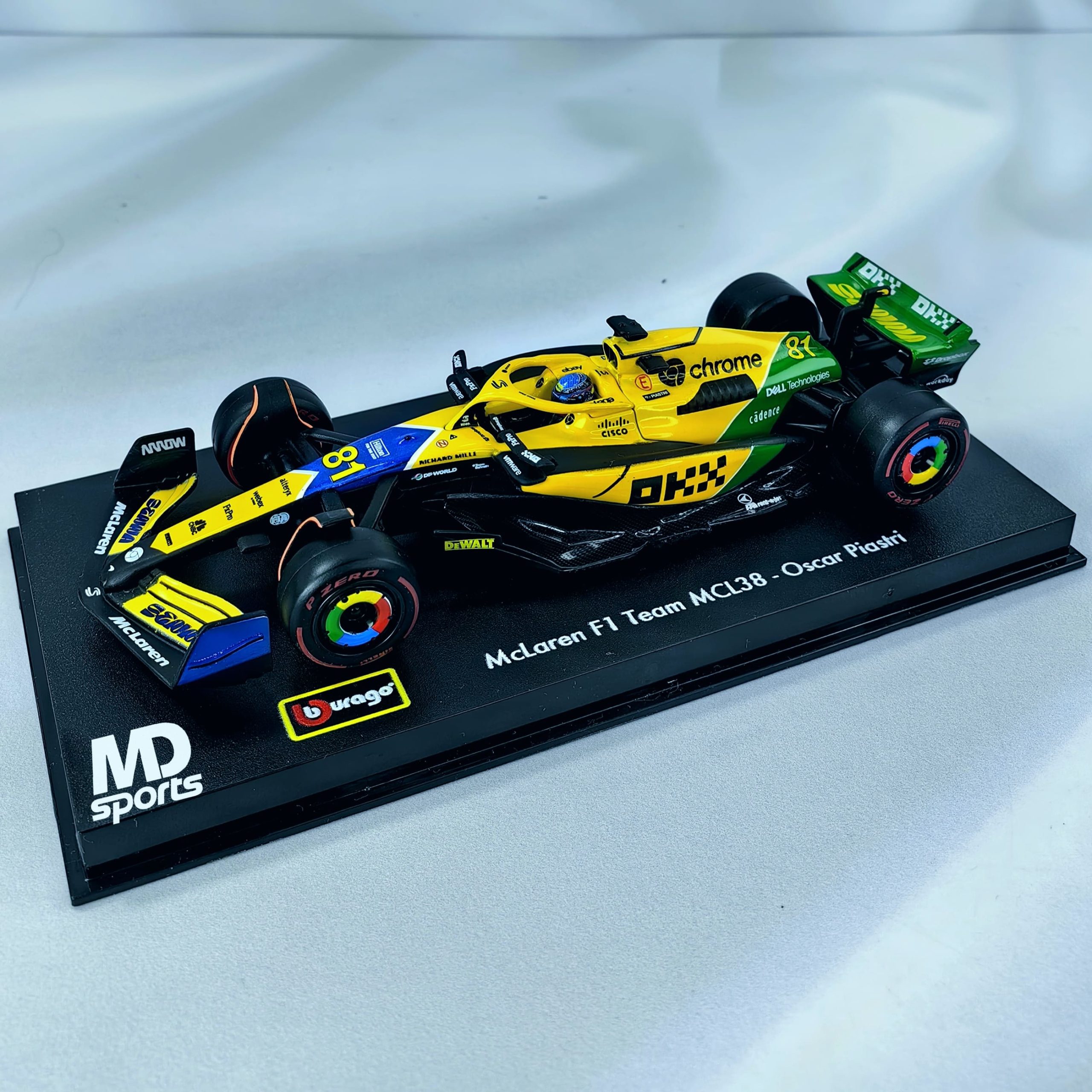 Mclaren MCL38 GP Monaco 2024 Senna Livery #81 Oscar Piastri Caja Acrilica Burago 1:43 - Imagen 5