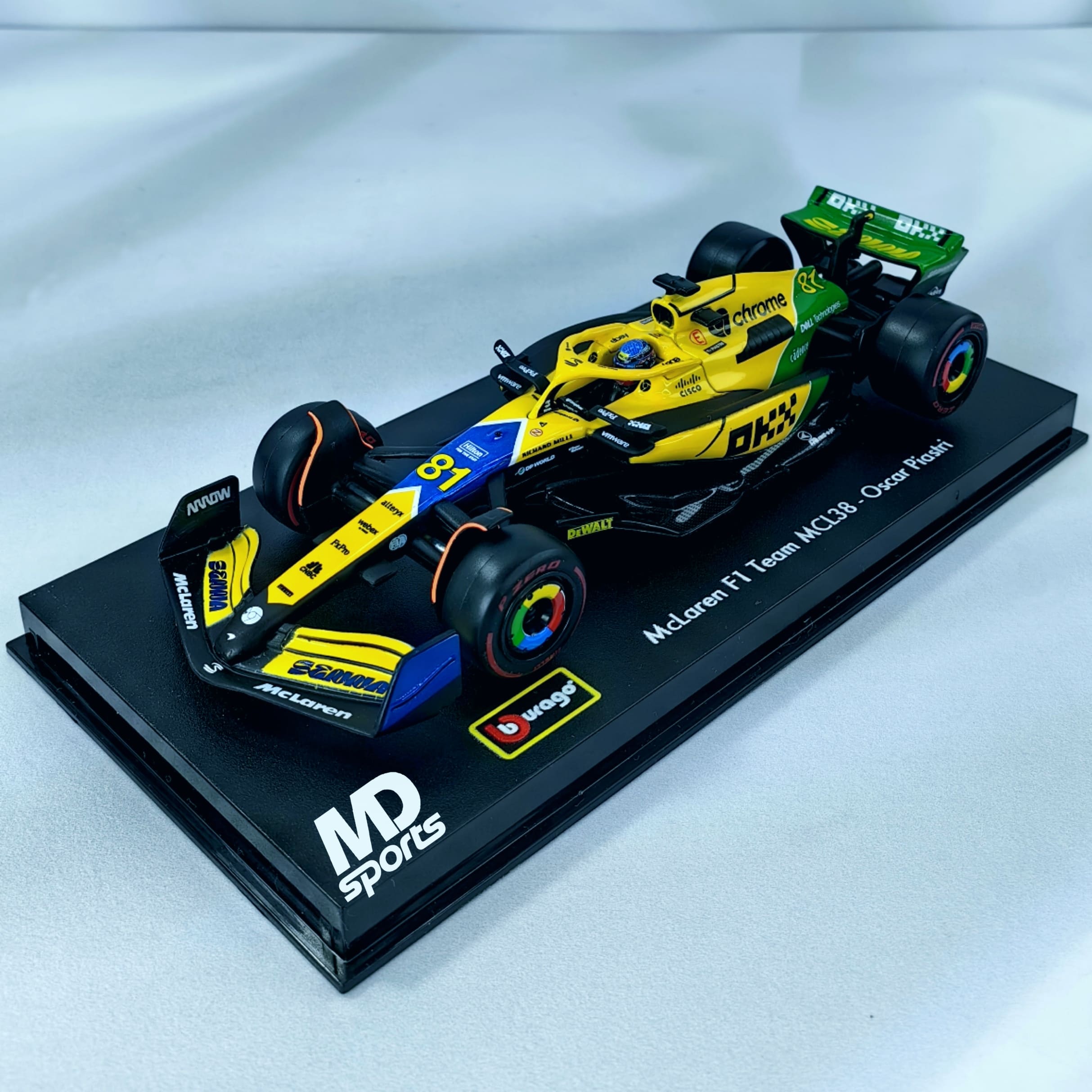 Mclaren MCL38 GP Monaco 2024 Senna Livery #81 Oscar Piastri Caja Acrilica Burago 1:43