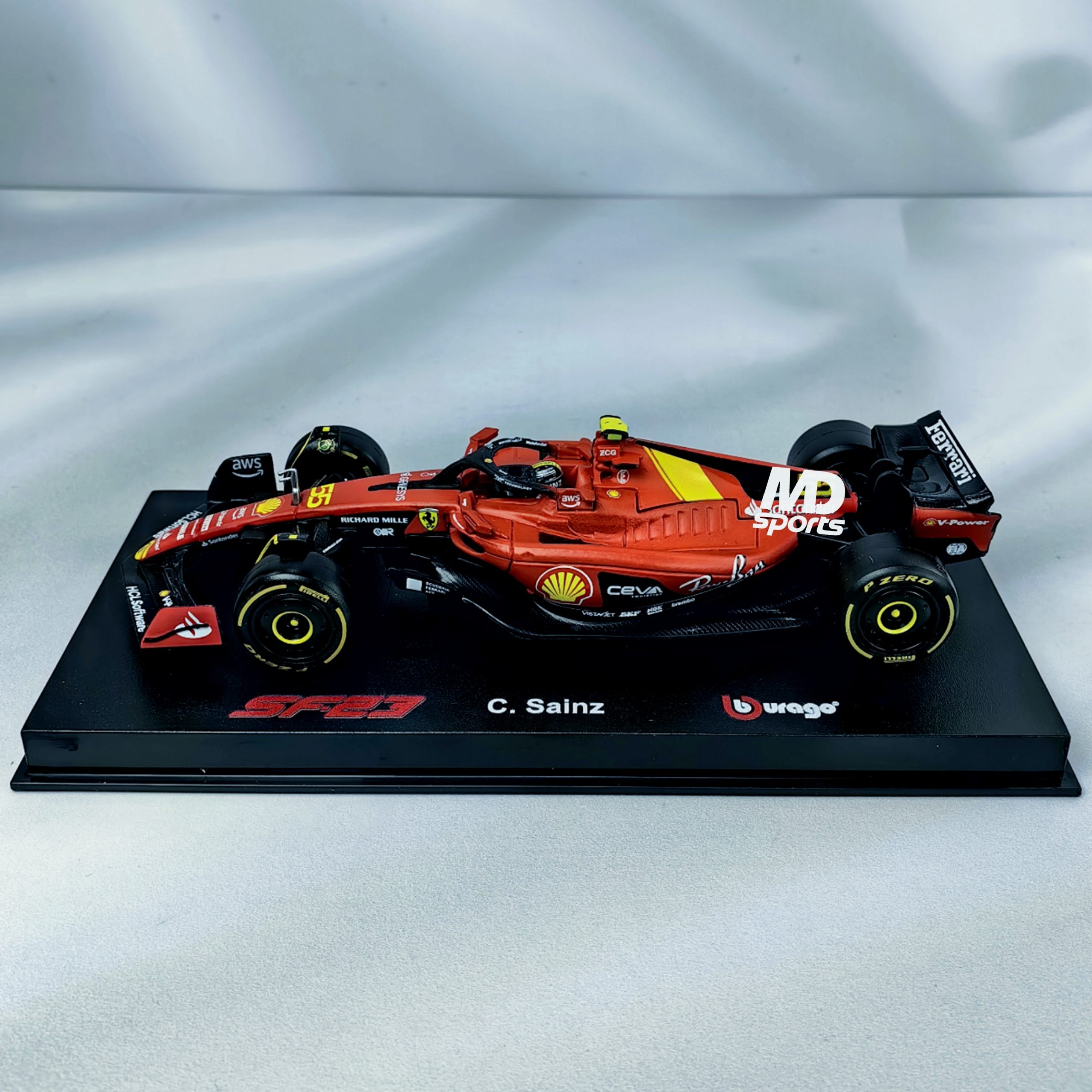 Ferrari SF-23 GP Monza 2023 #55 Carlos Sainz Caja Acrilica Burago 1:43