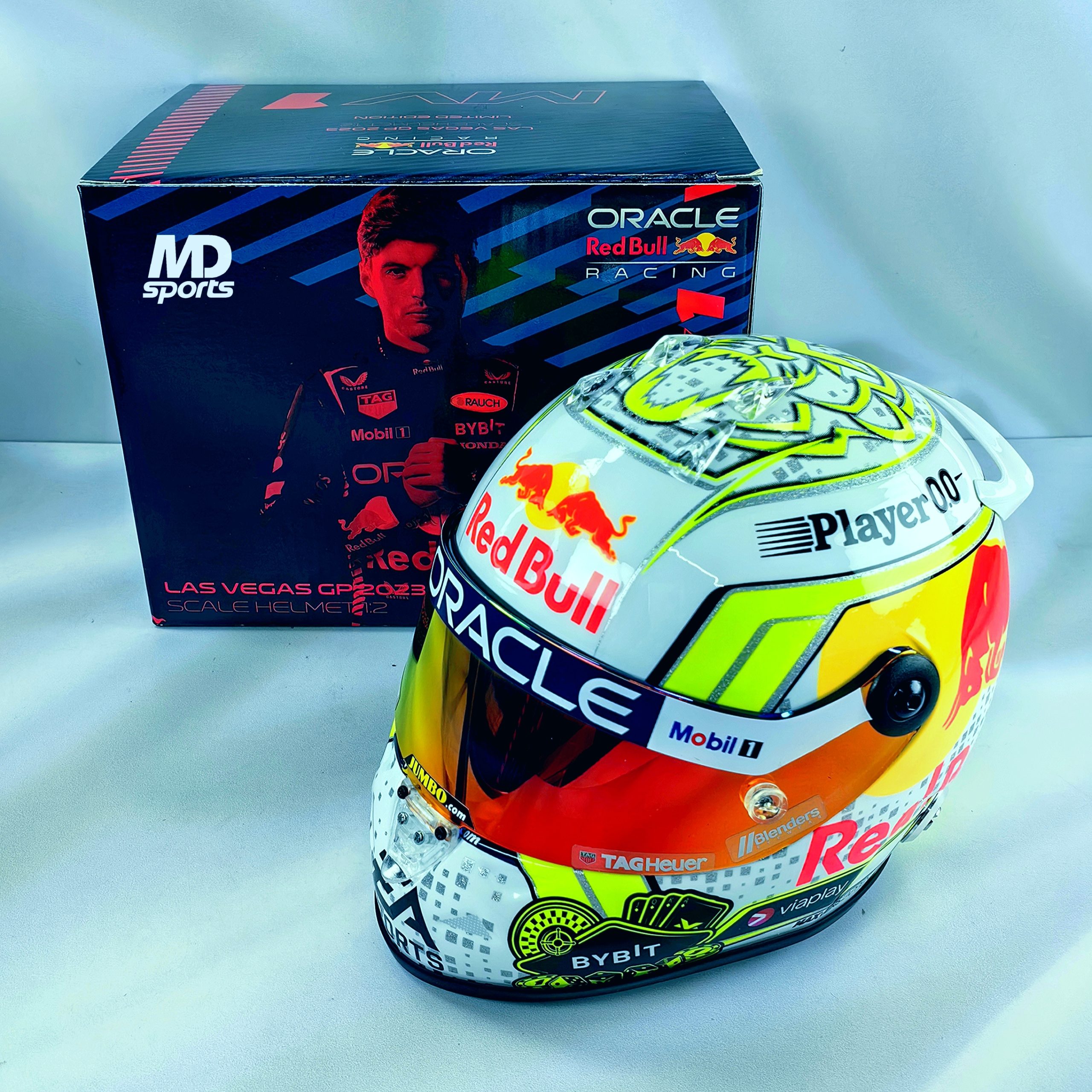 Casco Formula 1 Max Verstappen RedBull GP Las Vegas 2023 Schuberth 1:2