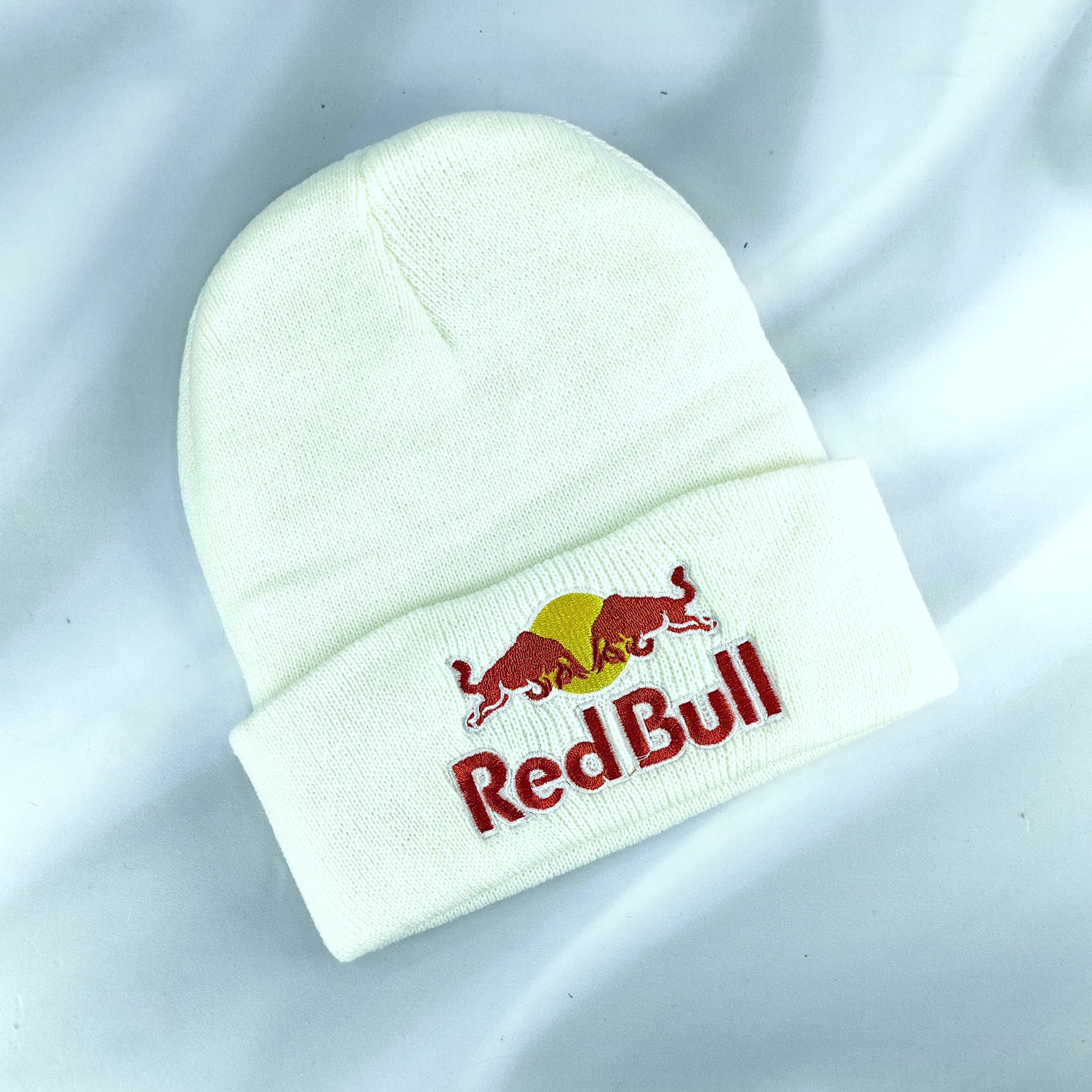 Gorro de Invierno RedBull – Blanco