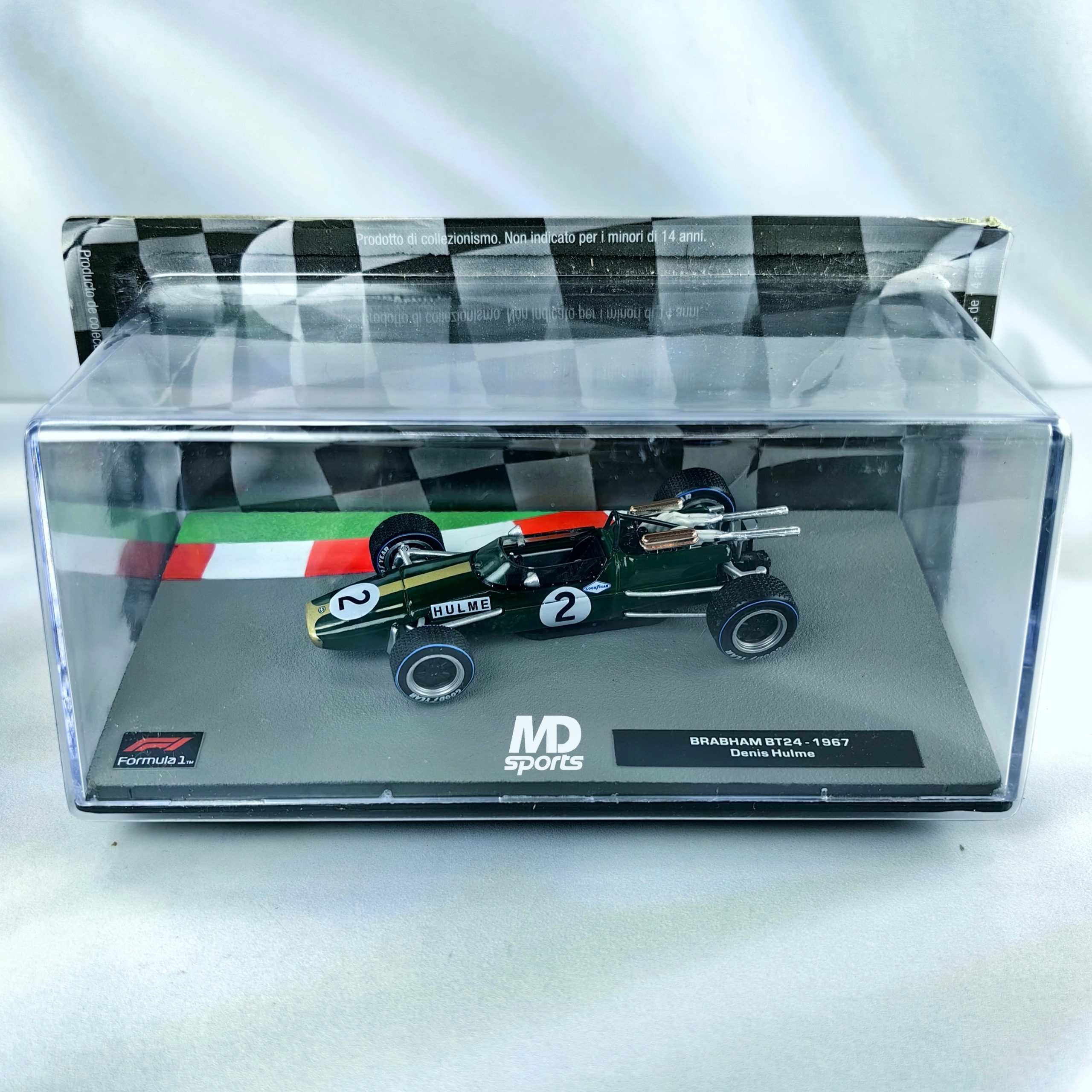 Brabham BT24 1967 #2 Denis Hulme Caja Acrilica Altaya 1:43