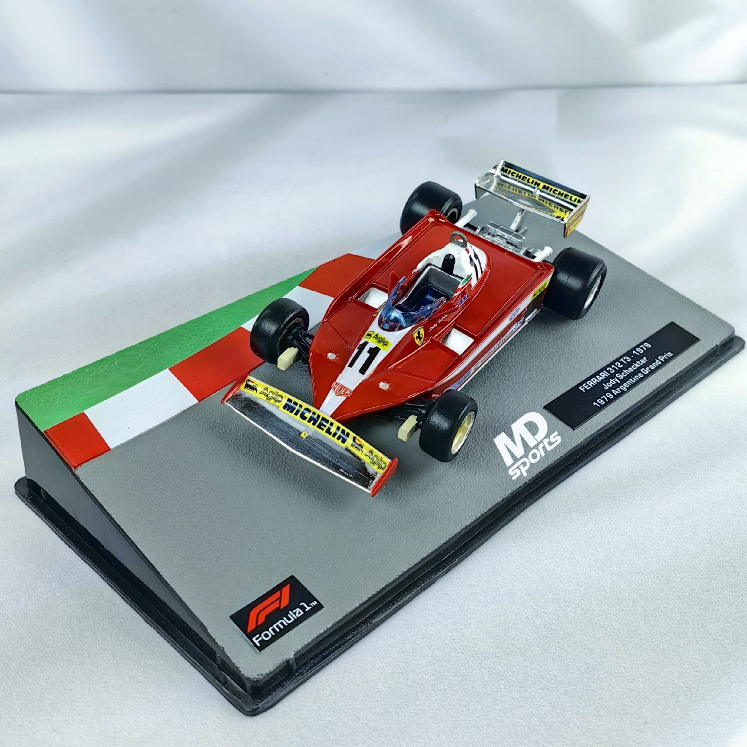 Ferrari 312 T3 1979 #11 Jody Scheckter Caja Acrilica Altaya 1:43