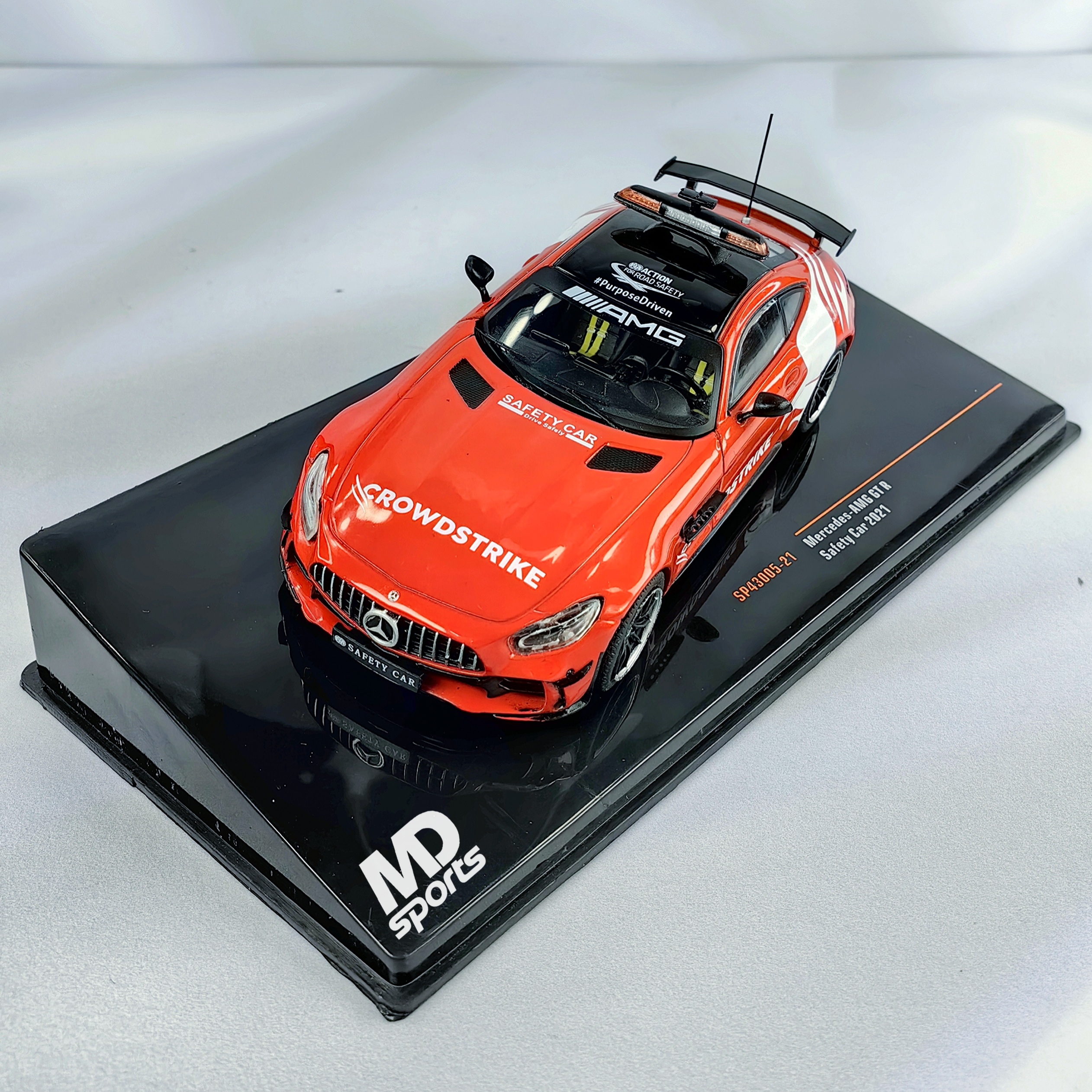 Mercedes AMG GT-R 2021 Rojo Safety Car IXO Models 1:43 – Edición Limitada