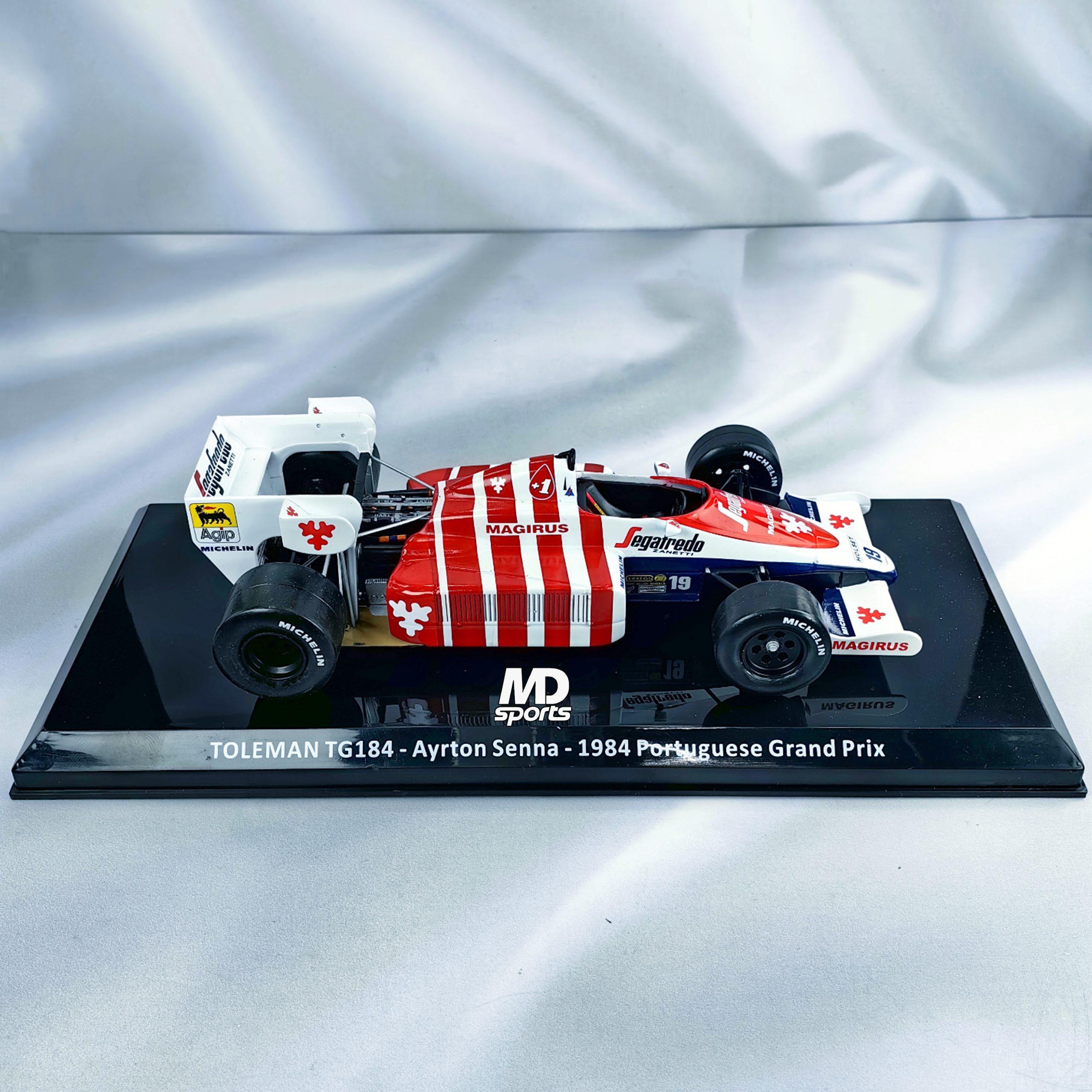 Toleman TG184 GP Portugal 1984 #19 Ayrton Senna Caja Normal Premium Collect 1:24