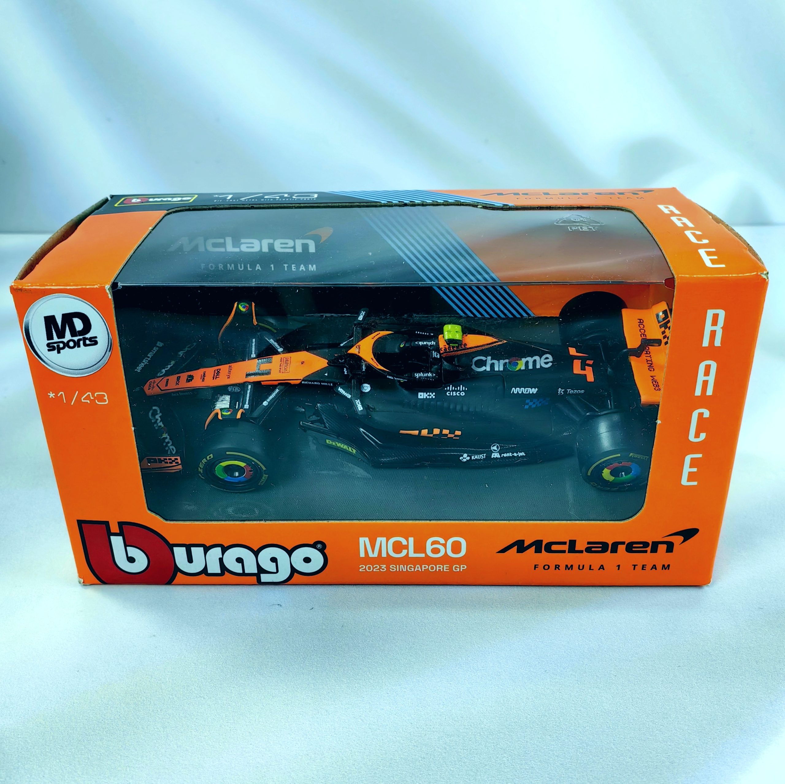 Mclaren MCL60 GP Singapur 2023 #4 Lando Norris Caja Normal Burago 1:43