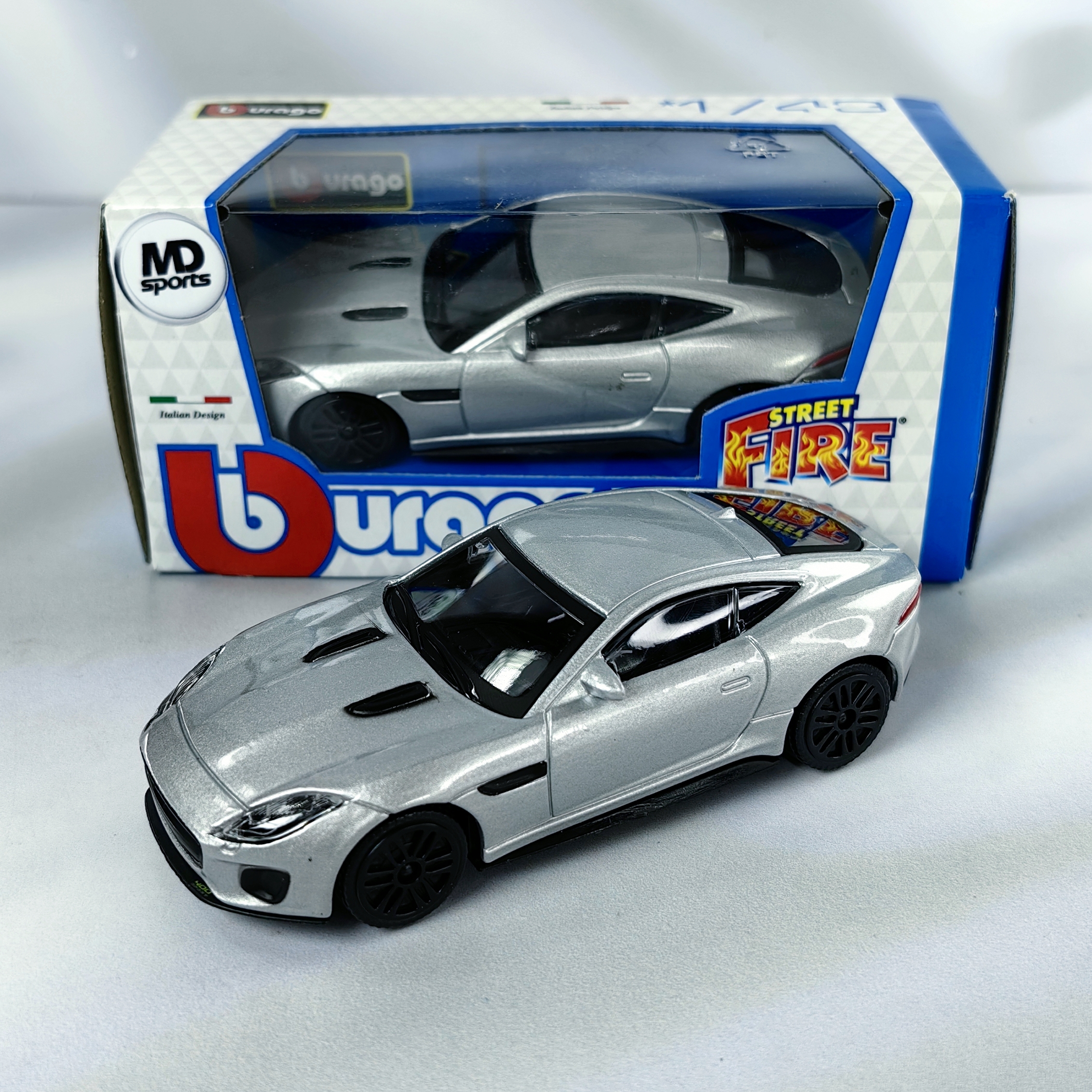 Deportivo Jaguar F-Type Burago Street 1:43