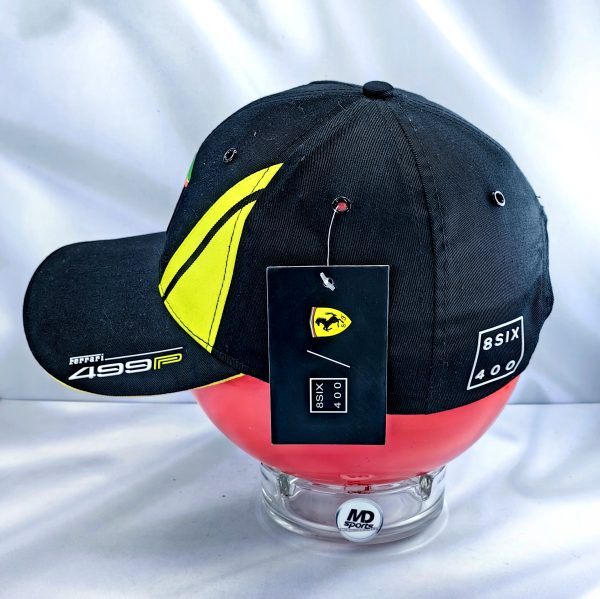 Gorro 8six Oficial Ferrari Hypercar WEC 499P Black Edition - Imagen 4