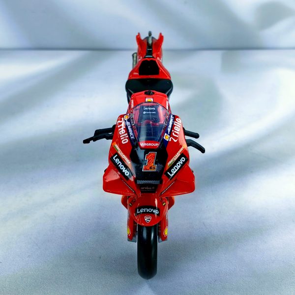 Moto GP Ducati 2023 #1 Pecco Bagnaia Maisto 1:18 - Imagen 4