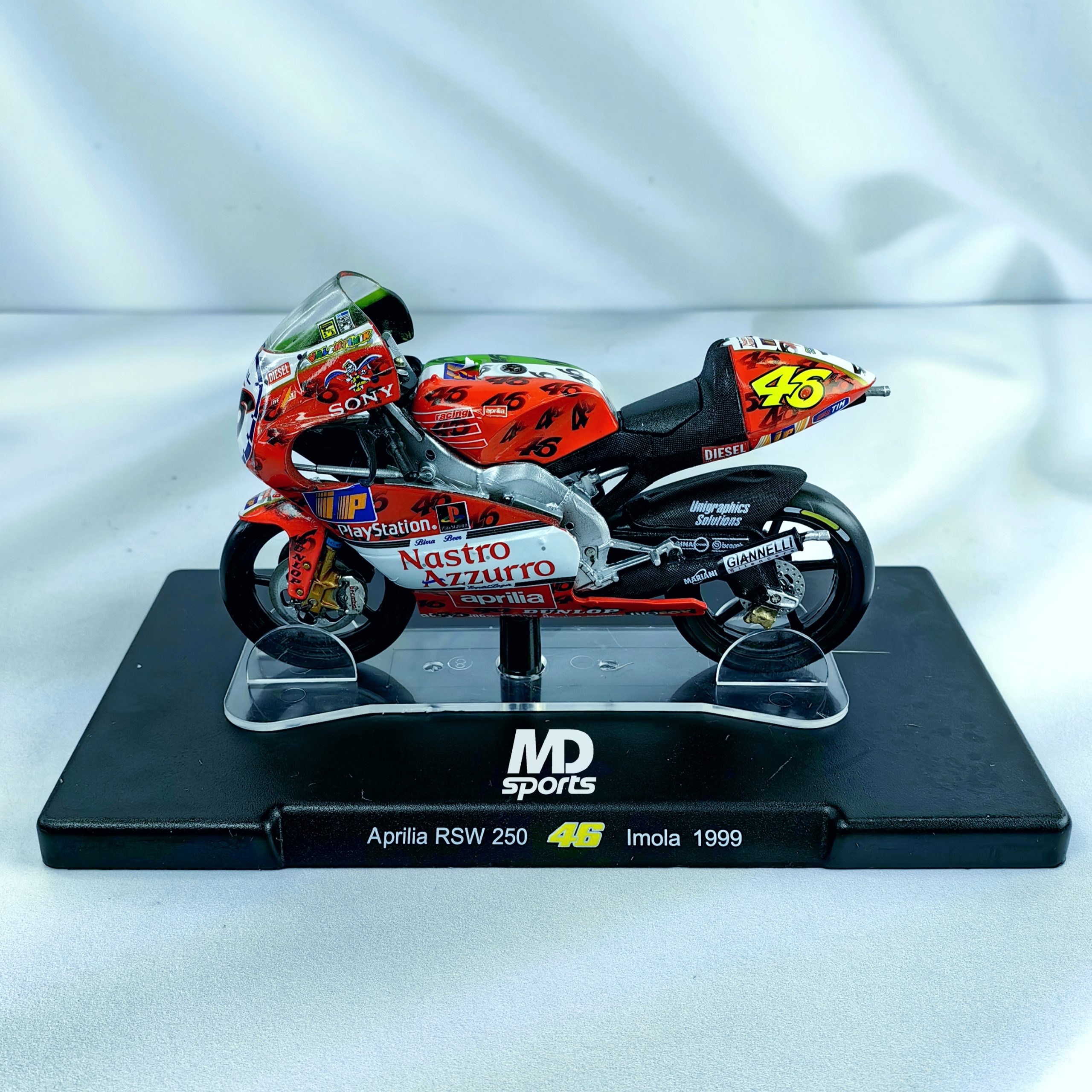 Moto GP Aprilia RSW 250 1999 #46 Valentino Rossi 1:18