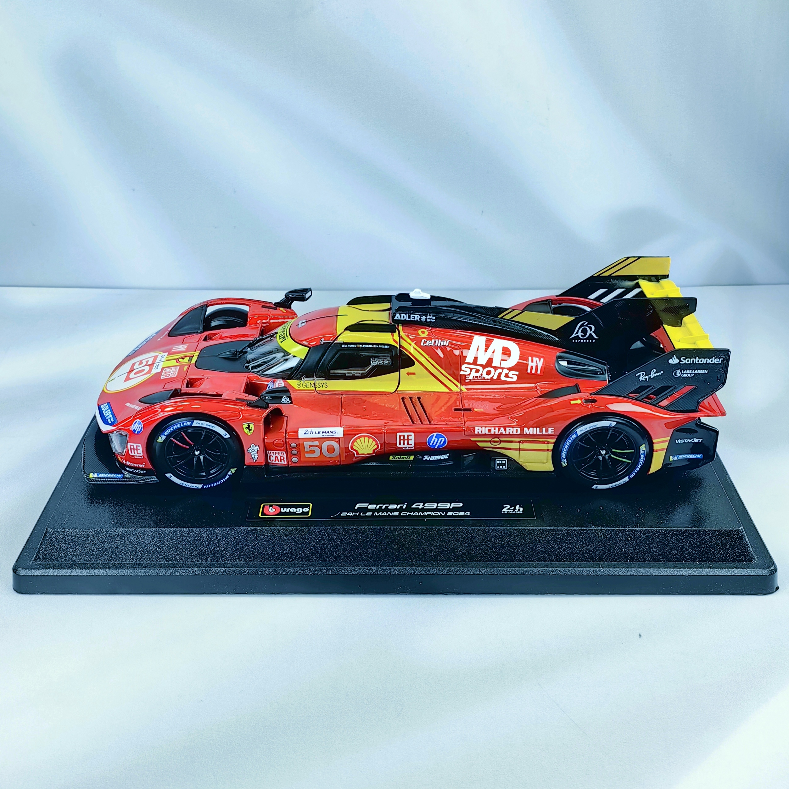 Ferrari 499P LeMans 2024 #50 Caja Normal Burago 1:24 - Imagen 3