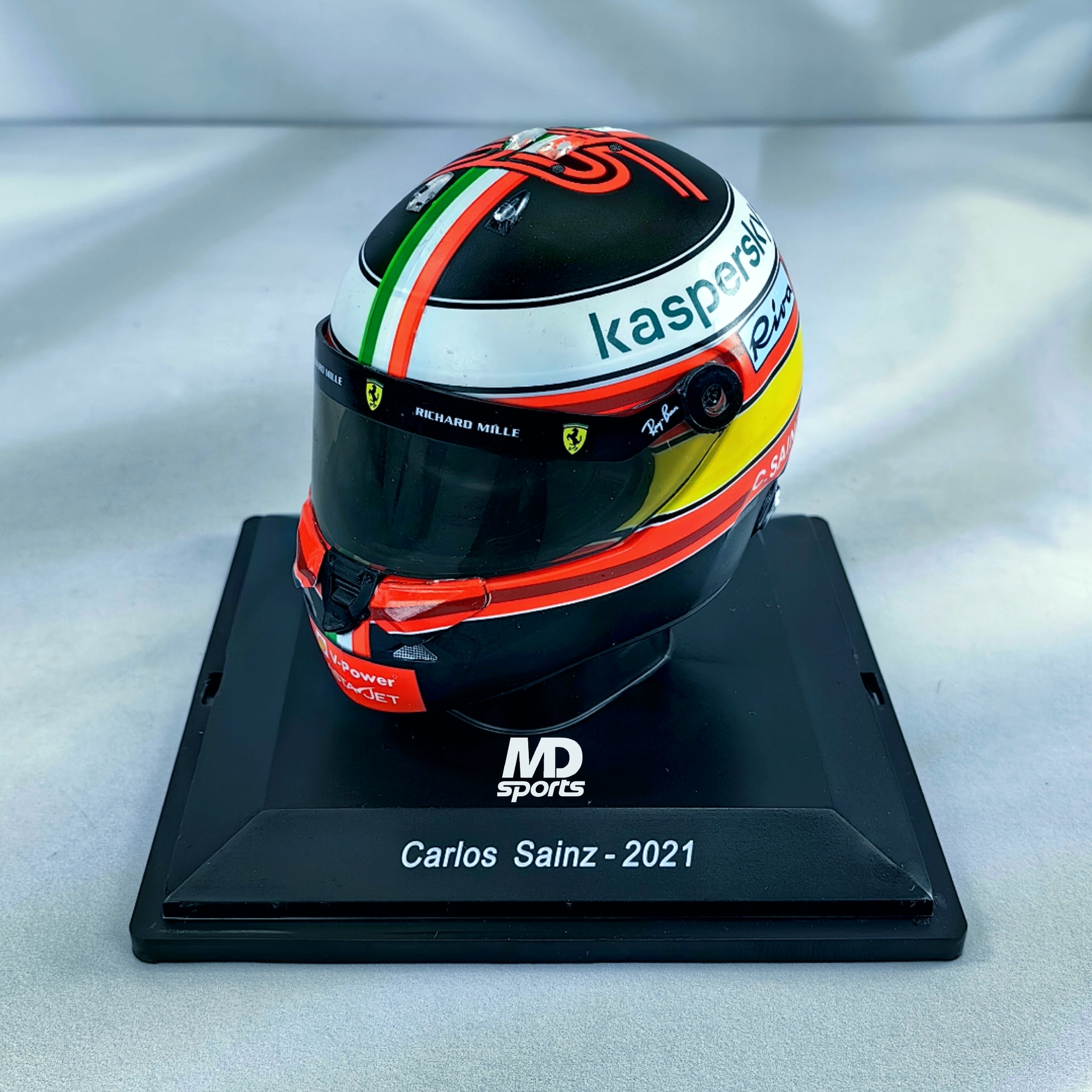 Casco Formula 1 Carlos Sainz Ferrari GP Monza 2021 Spark 1:5