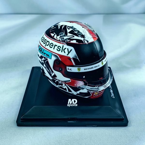 Casco Formula 1 Charles Leclerc Ferrari 2021 Spark 1:5 - Imagen 2