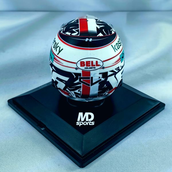 Casco Formula 1 Charles Leclerc Ferrari 2021 Spark 1:5 - Imagen 4