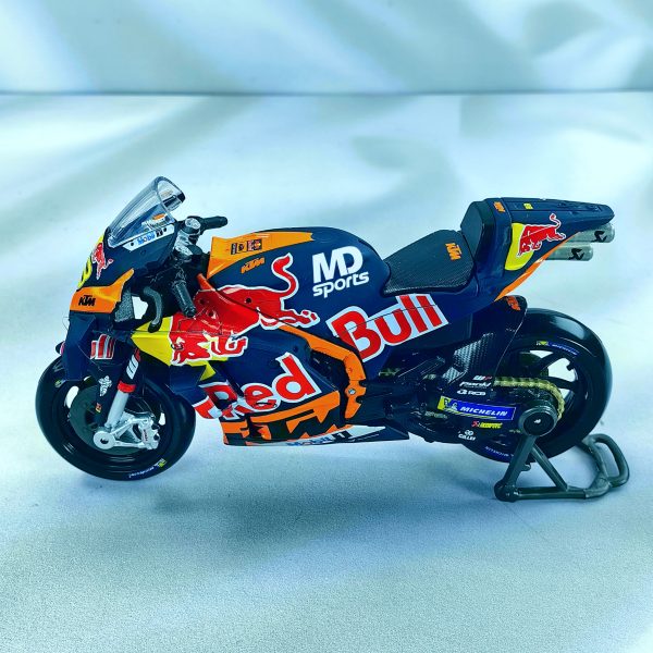 Moto GP RedBull KTM RC16 2023 #33 Brad Binder Maisto 1:18 - Imagen 3