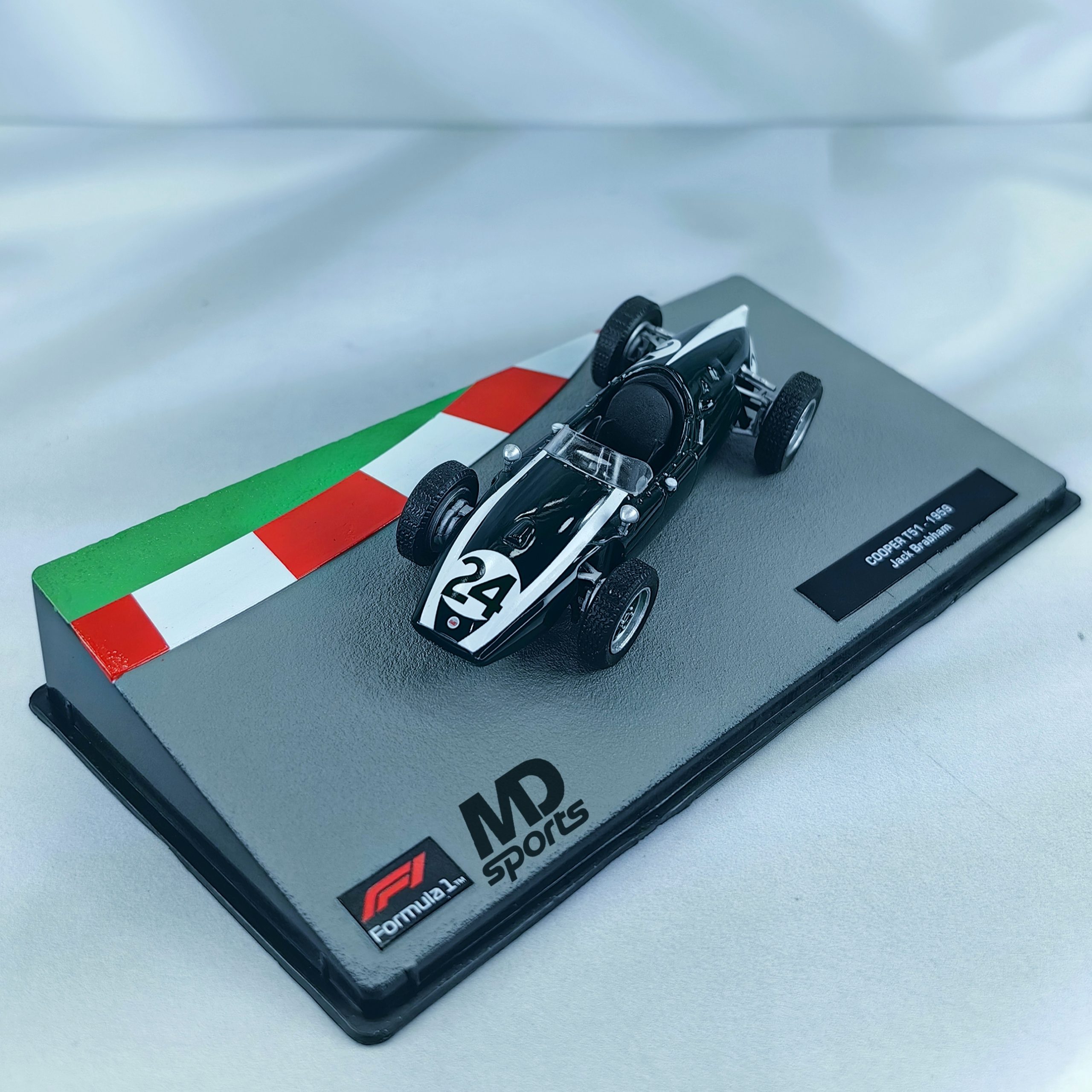 Cooper T51 1959 #24 Jack Brabham Caja Acrilica Altaya 1:43