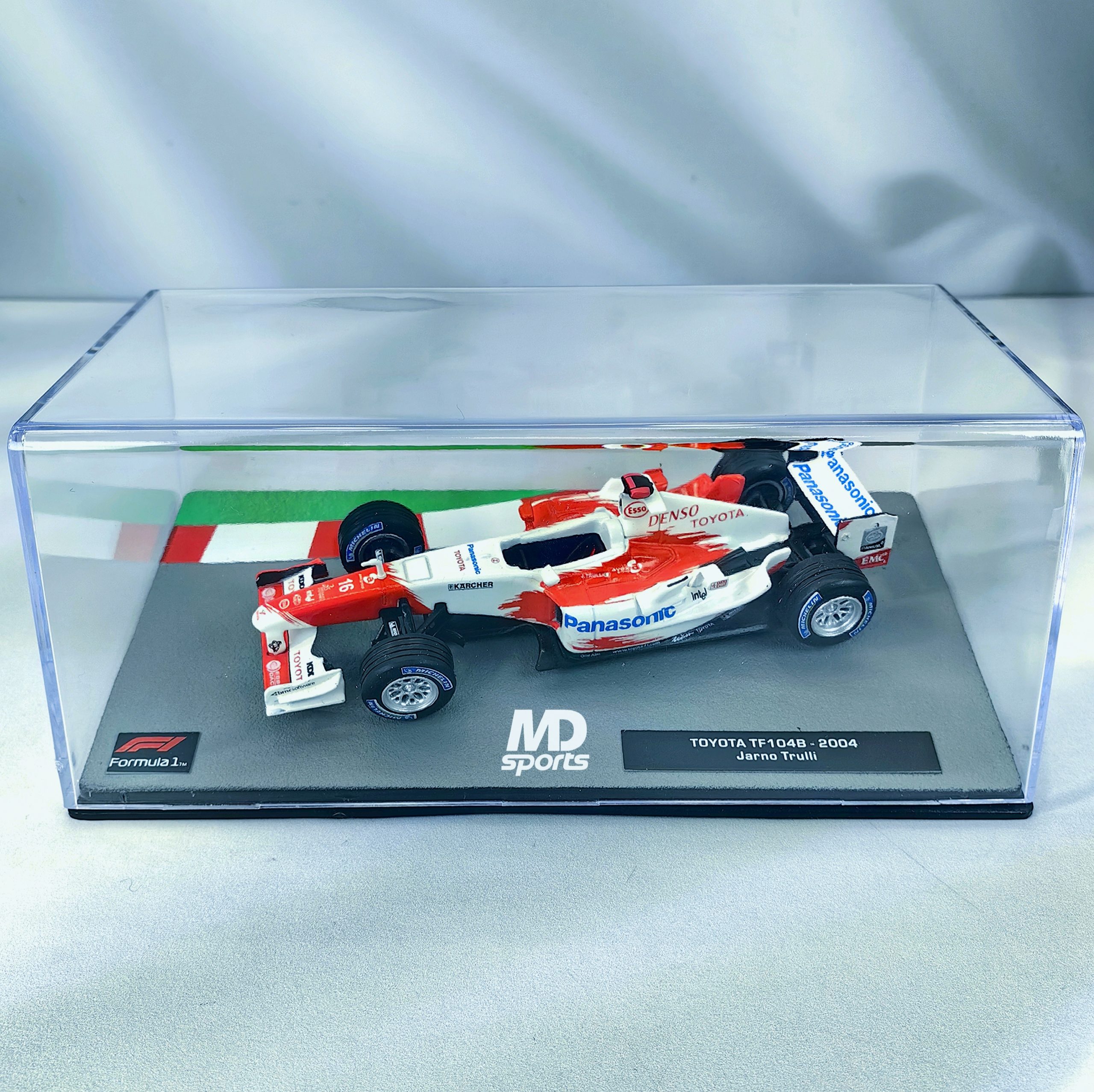 Toyota TF104B 2004 #16 Jarno Trulli Caja Acrilica Altaya 1:43