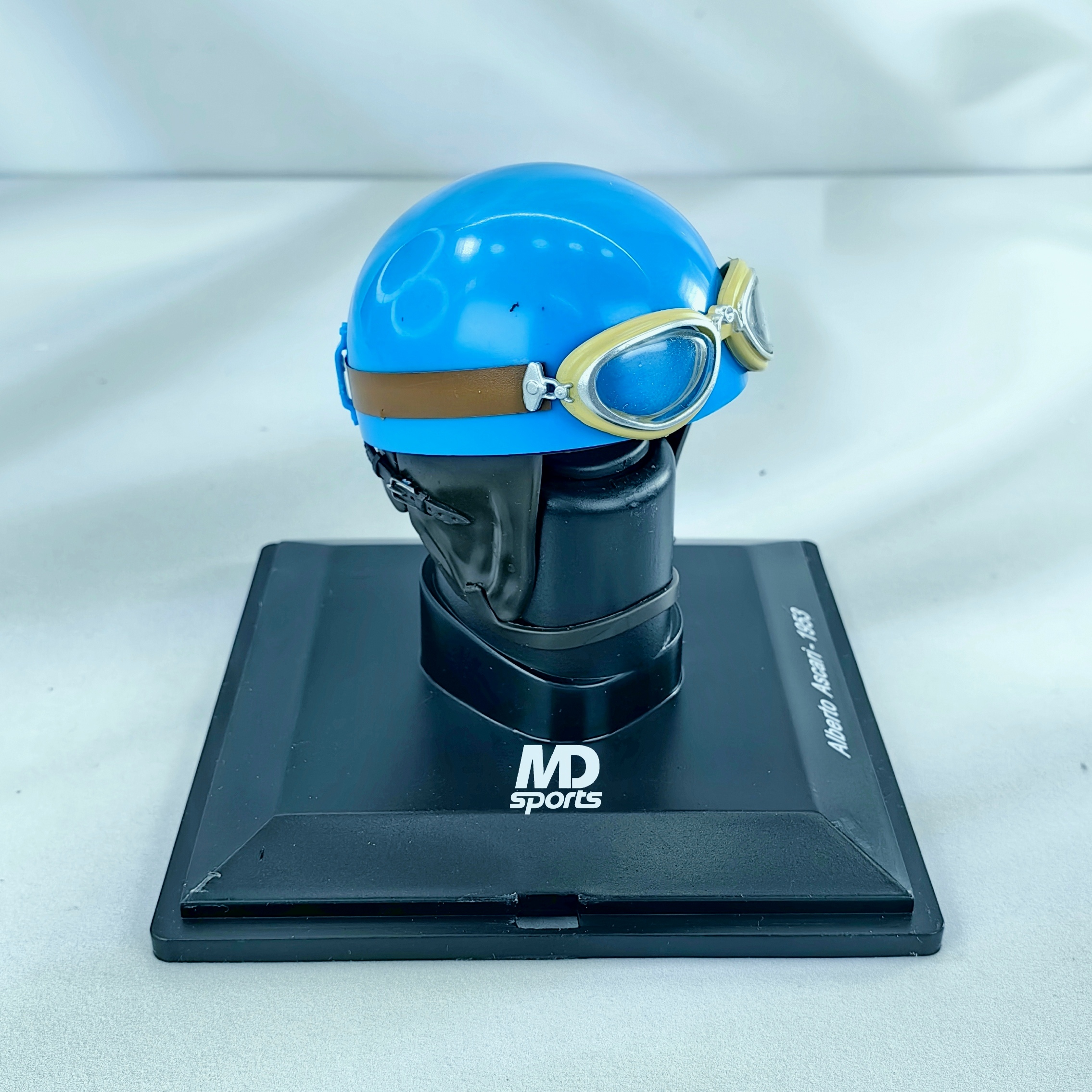 Casco Formula 1 Alberto Ascari Ferrari 1953 Spark 1:5