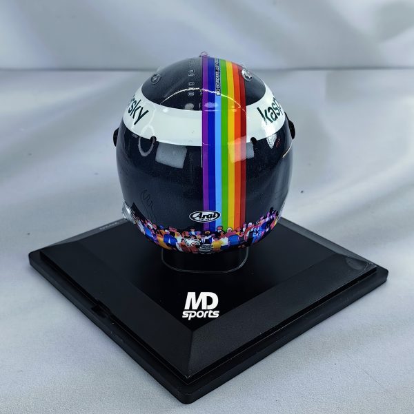 Casco Formula 1 Sebastian Vettel Ferrari 2020 GP Turquia Spark 1:5 - Imagen 3