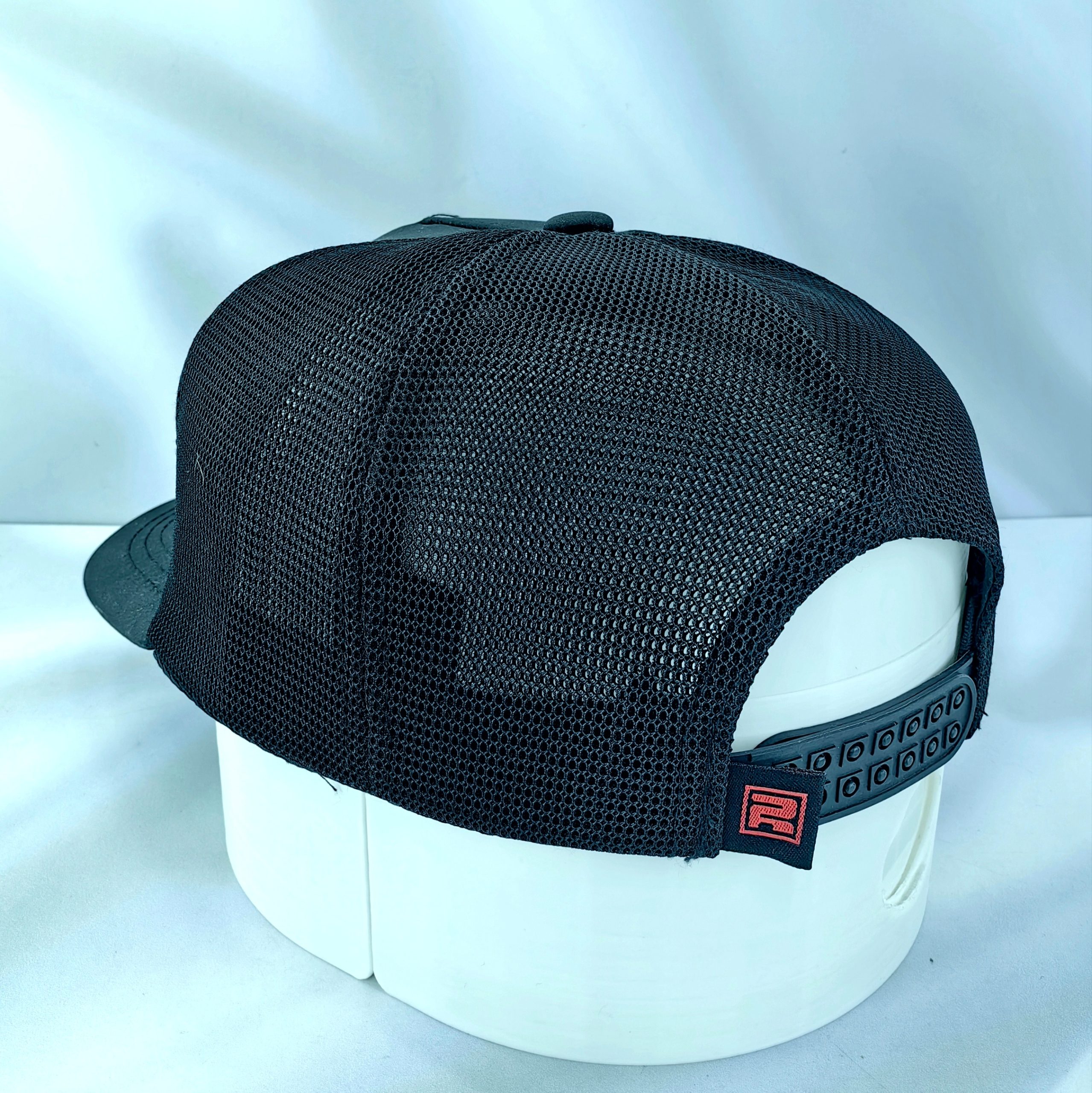Gorro Jockey Logo Formula 1 Semi-Curvo Negro - Imagen 3