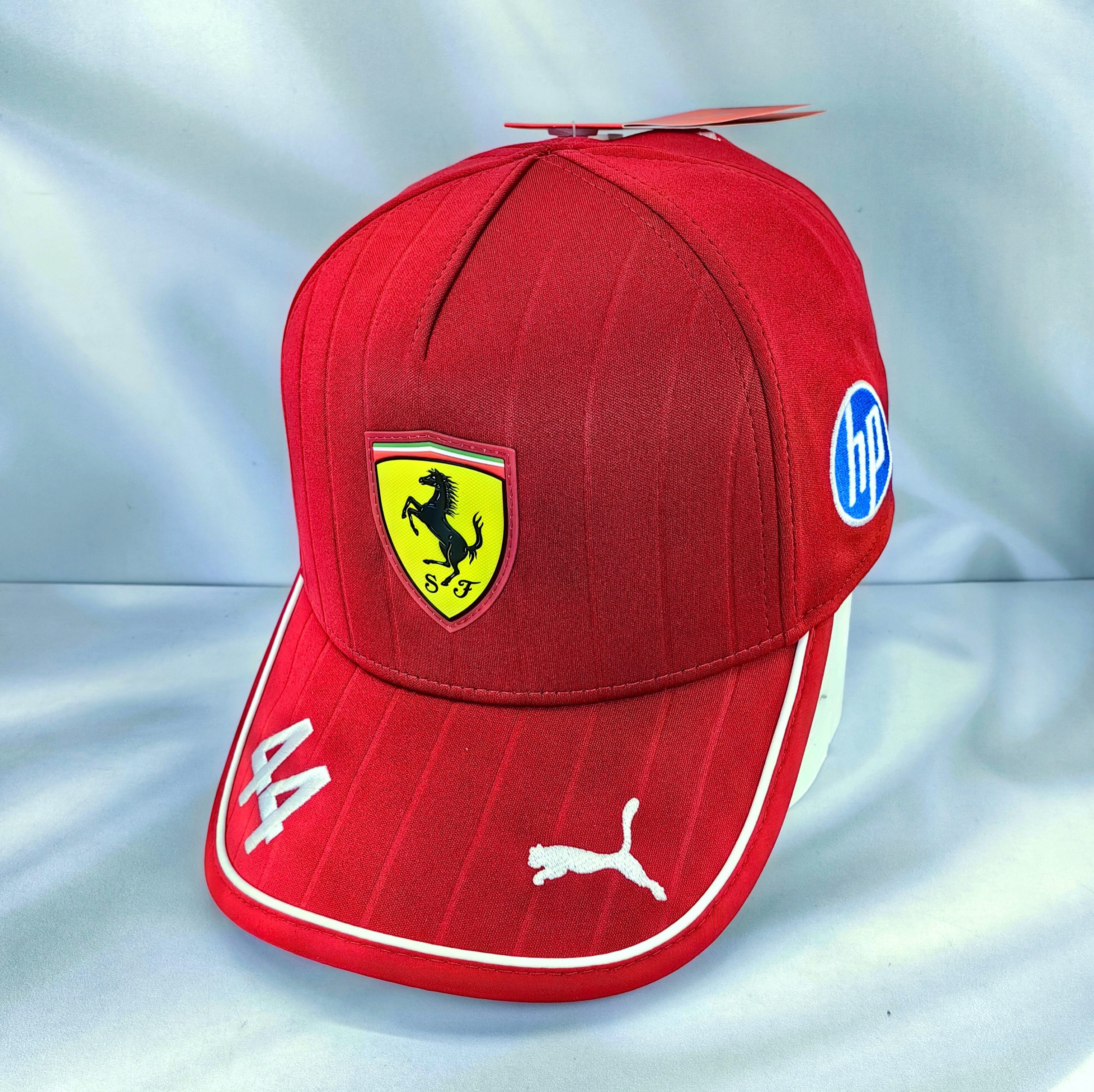 Gorro Puma Oficial Scuderia Ferrari HP Lewis Hamilton 2025