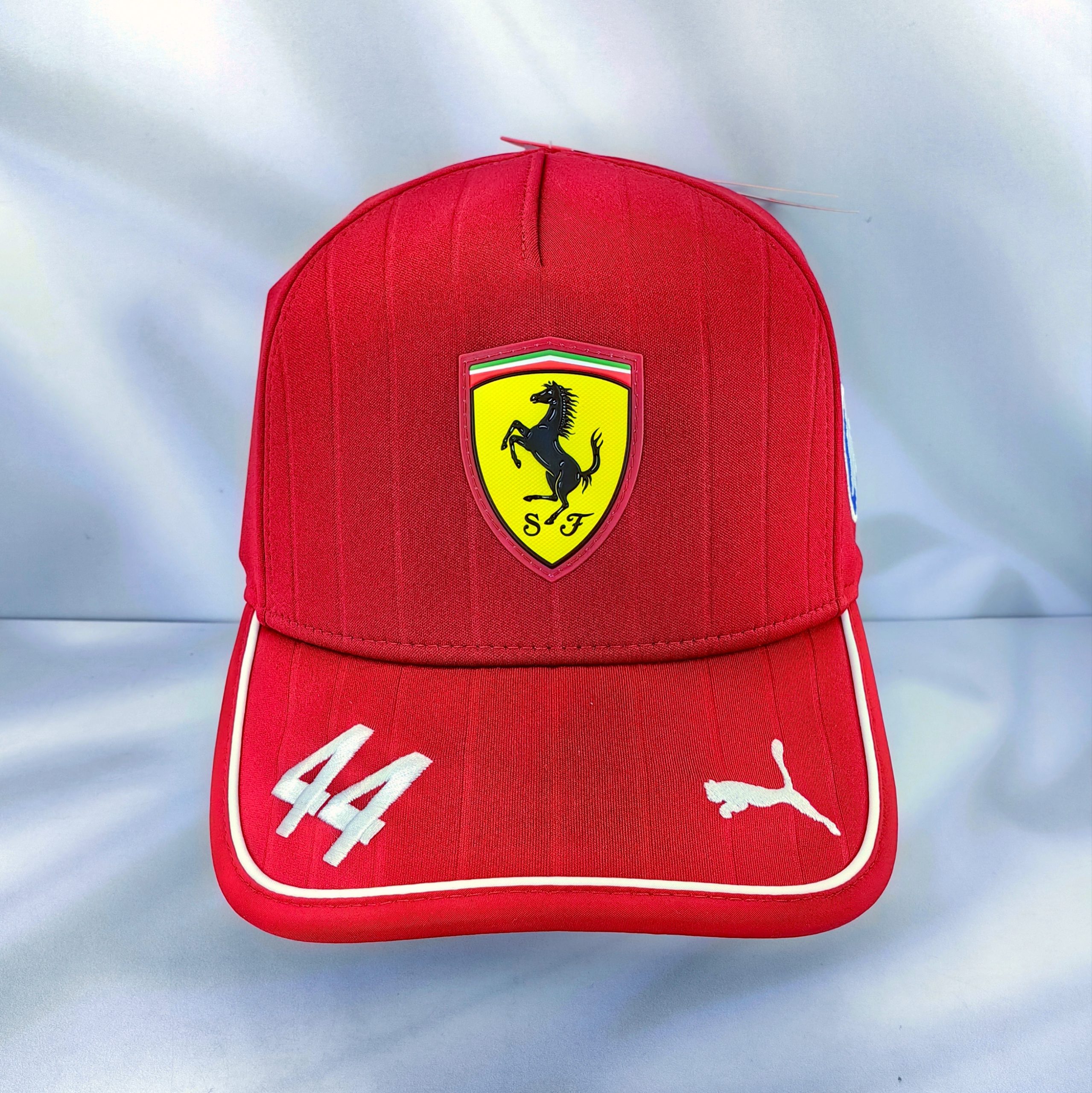 Gorro Puma Oficial Scuderia Ferrari HP Lewis Hamilton 2025