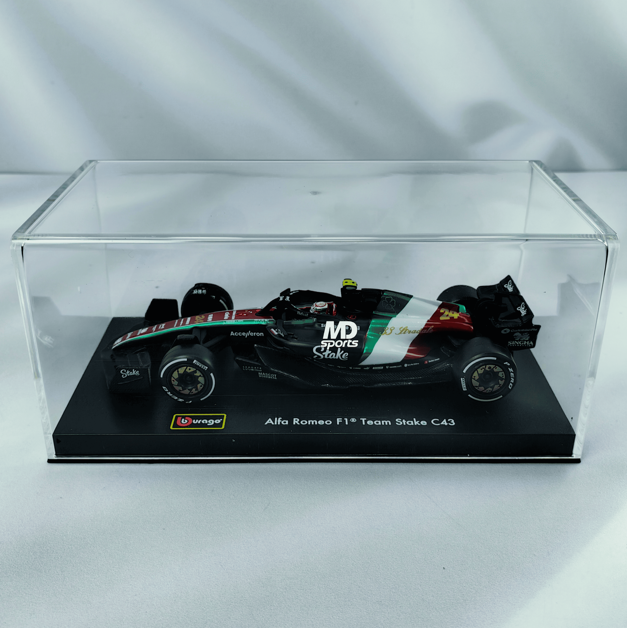 Alfa Romeo C43 GP Monza 2023 #24 Guanyu Zhou Caja Acrilica Burago 1:43