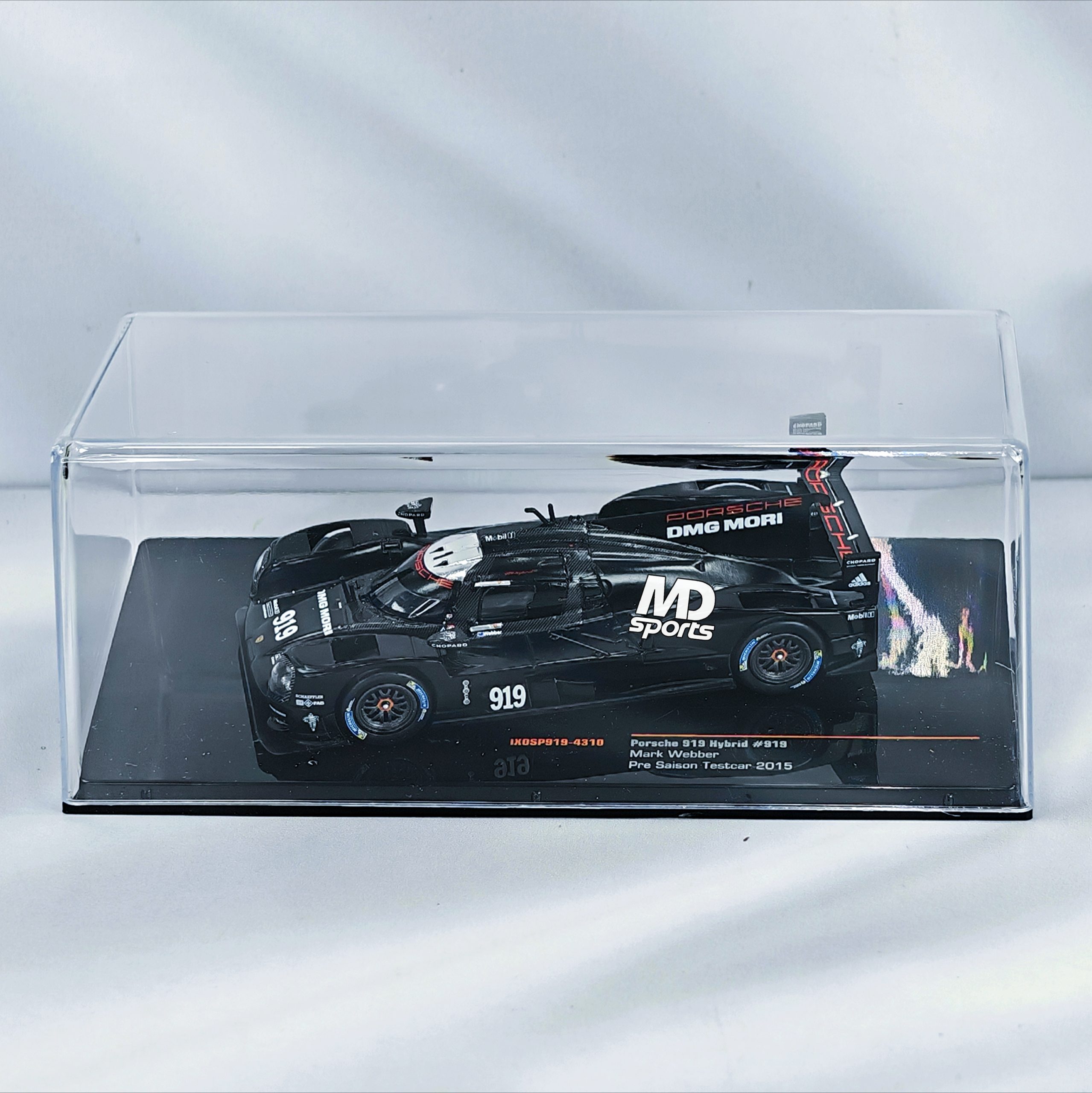 Porsche 919 Hybrid Test Car 2015 Mark Webber Caja Acrilica IXO 1:43 - Imagen 3
