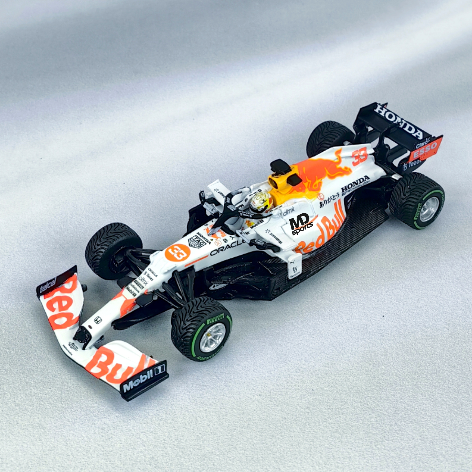 RedBull RB16b GP Turquia 2021 #33 Max Verstappen Caja Normal MiniGT 1:64