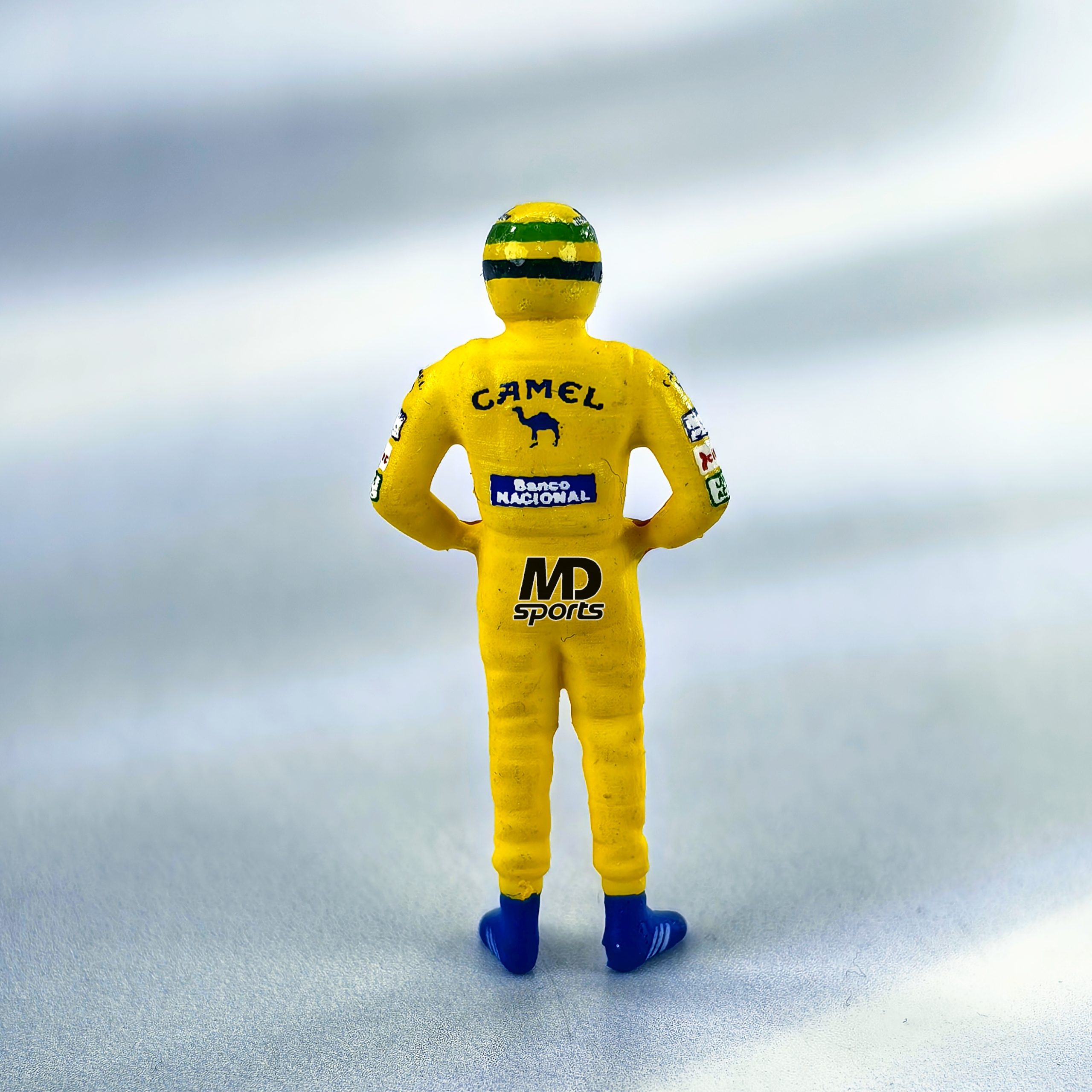 Figura Piloto Ayrton Senna Lotus 99t 1987 Cartrix 1:43