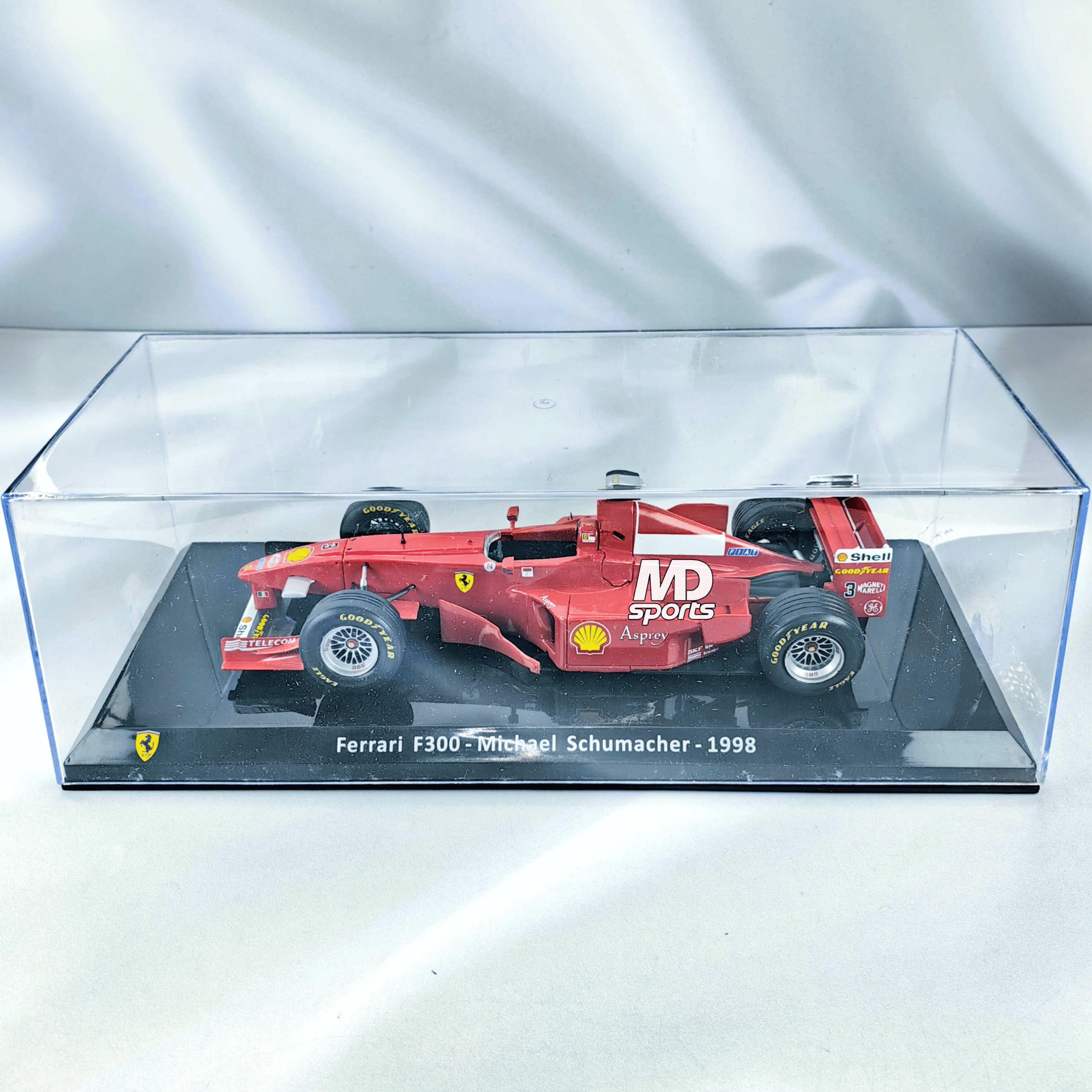 Ferrari F300 1998 #3 Michael Schumacher Caja Acrilica Premium Collect 1:24
