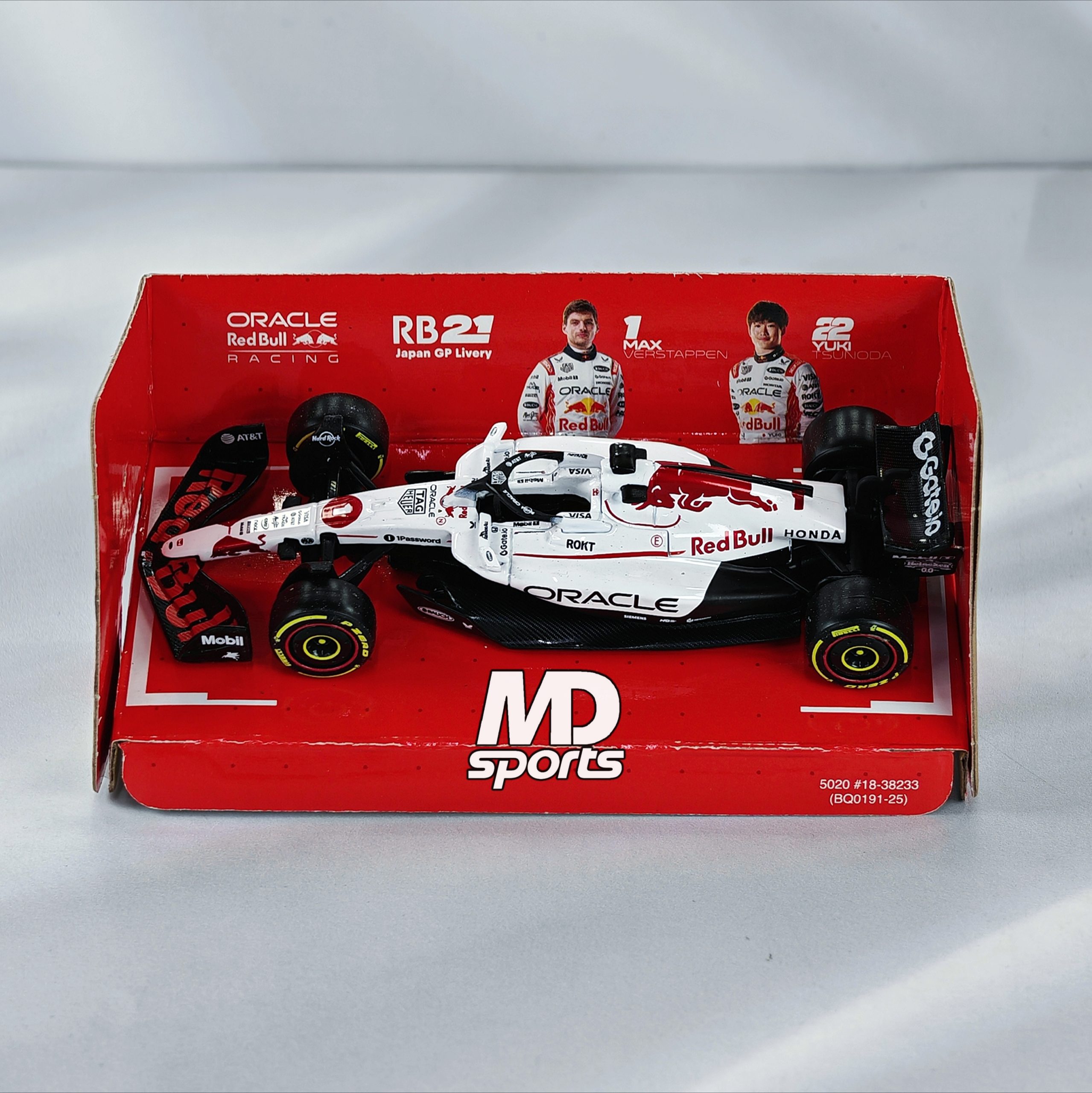 RedBull RB21 GP Japon 2025 #1 Max Verstappen Caja Normal Burago 1:43 - Imagen 3