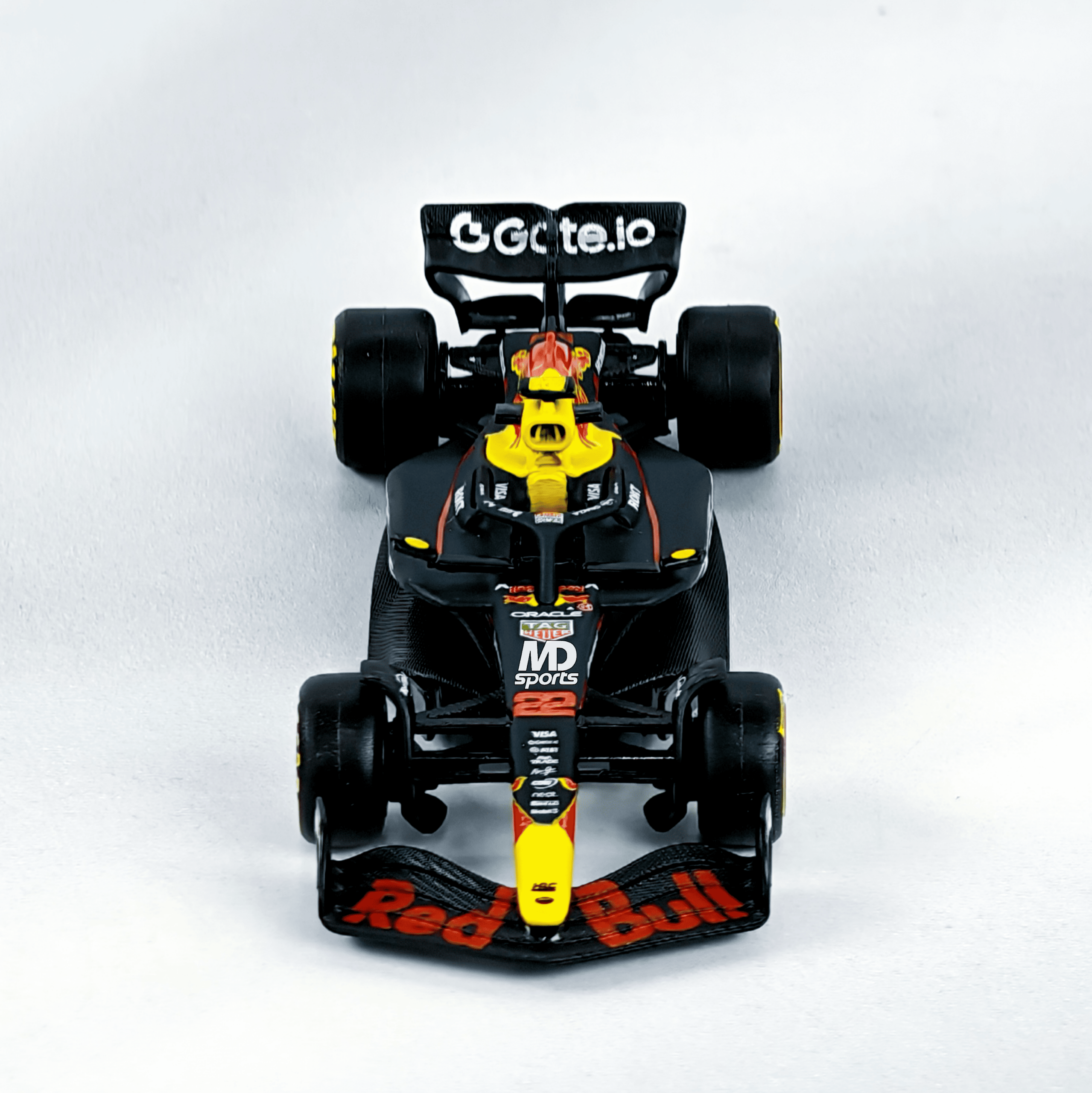 RedBull RB21 2025 #22 Yuki Tsunoda Caja Normal Burago 1:64 - Imagen 3