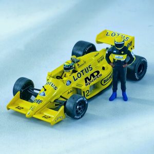 Pack Lotus 99T 1987 Caja Acrilica IXO + Figura Ayrton Senna Piloto 97T Cartrix 1:43