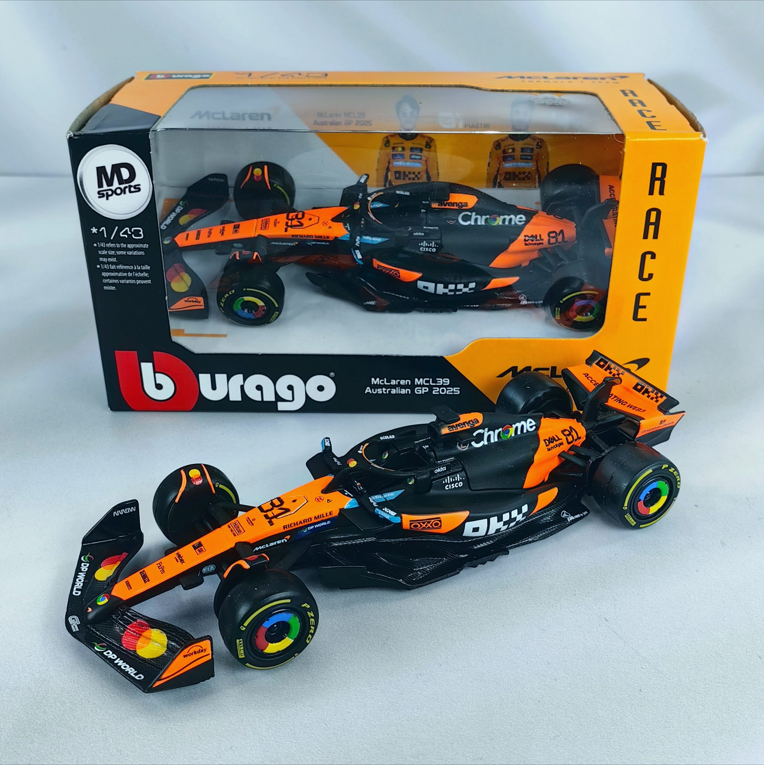 Mclaren MCL39 GP Australia 2025 #81 Oscar Piastri Caja Normal Burago 1:43