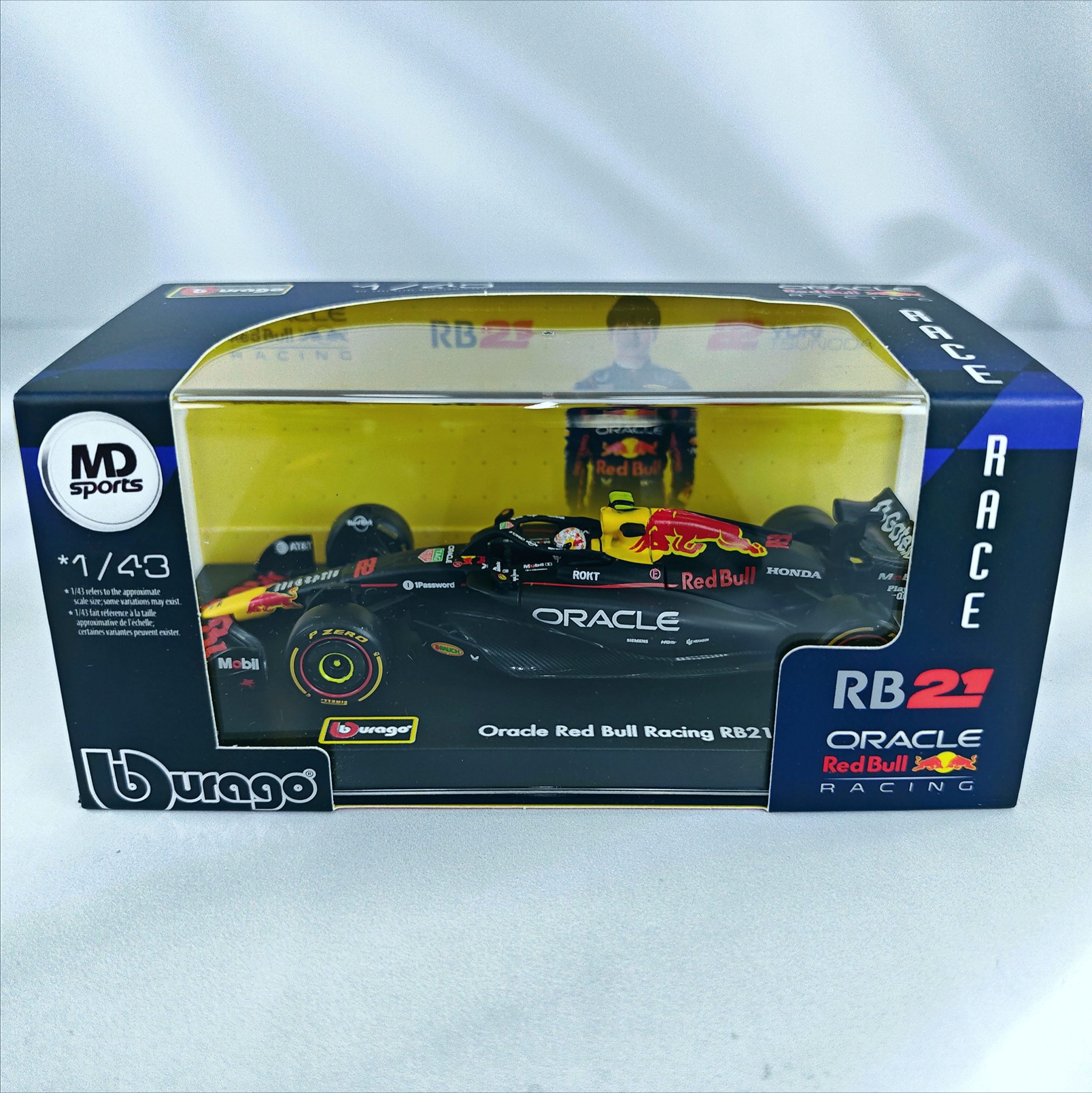 RedBull RB21 2025 #22 Yuki Tsunoda Caja Acrilica Burago 1:43