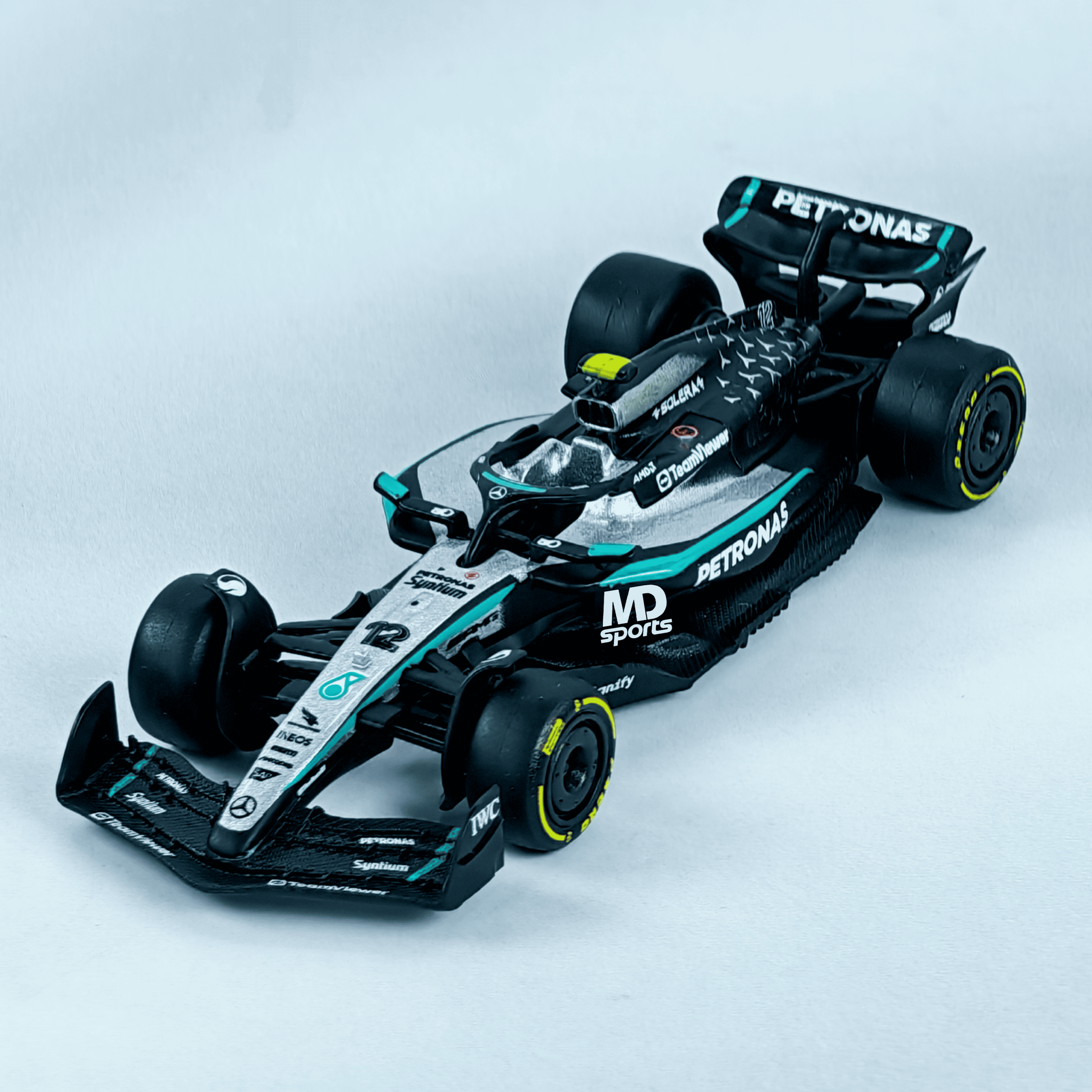 Mercedes W16 2025 #12 Kimi Antonelli Caja Normal Burago 1:64